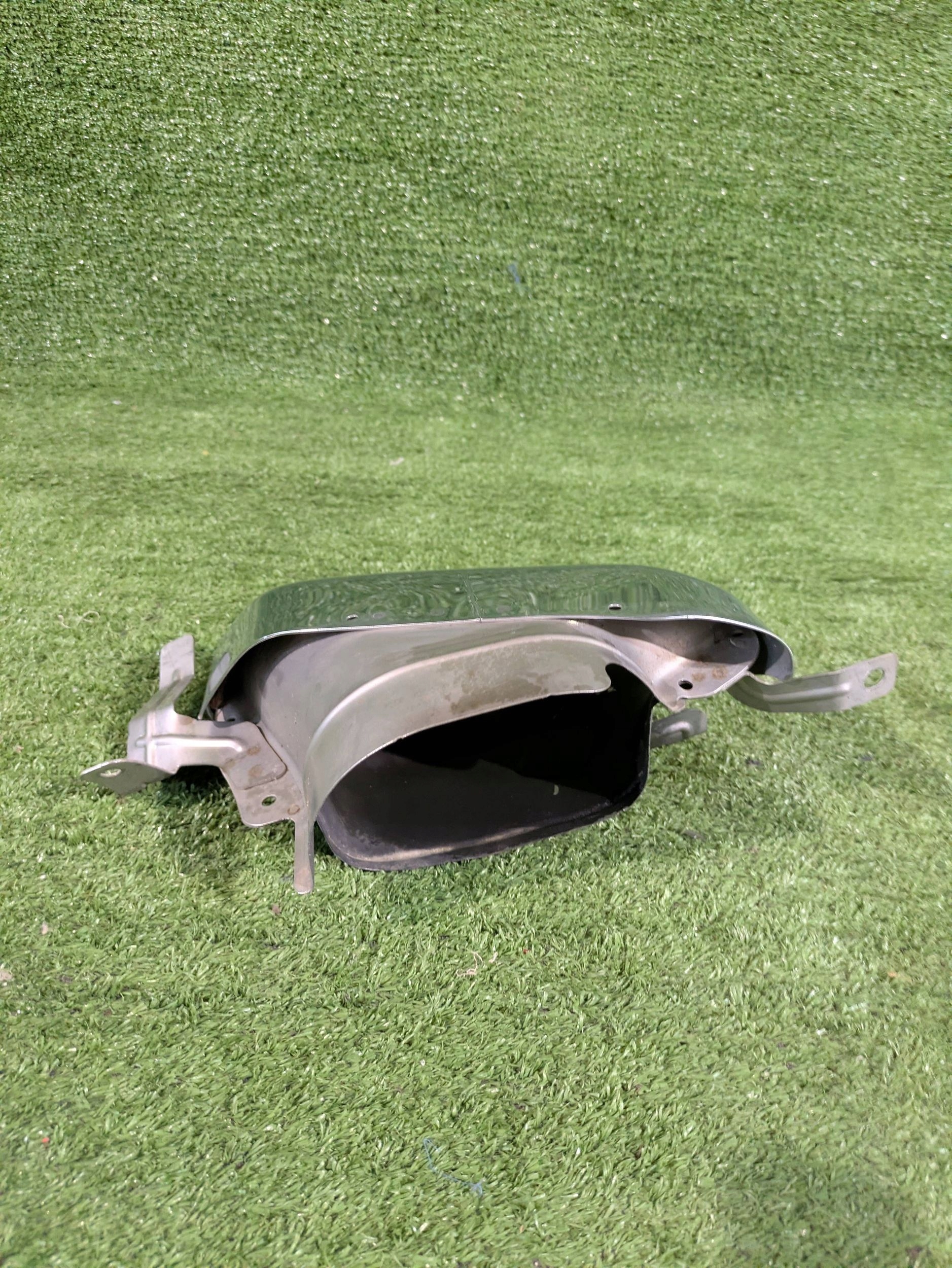 pipe end TLUMIKA right VOLVO XC60 II 17