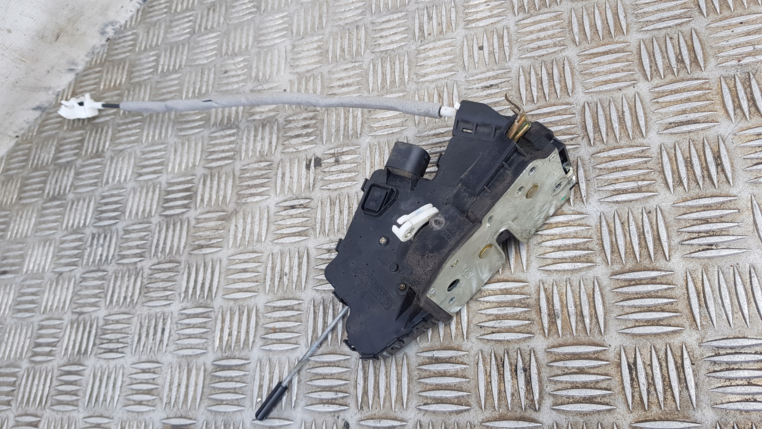 BMW E46 lock right front 244 BTR