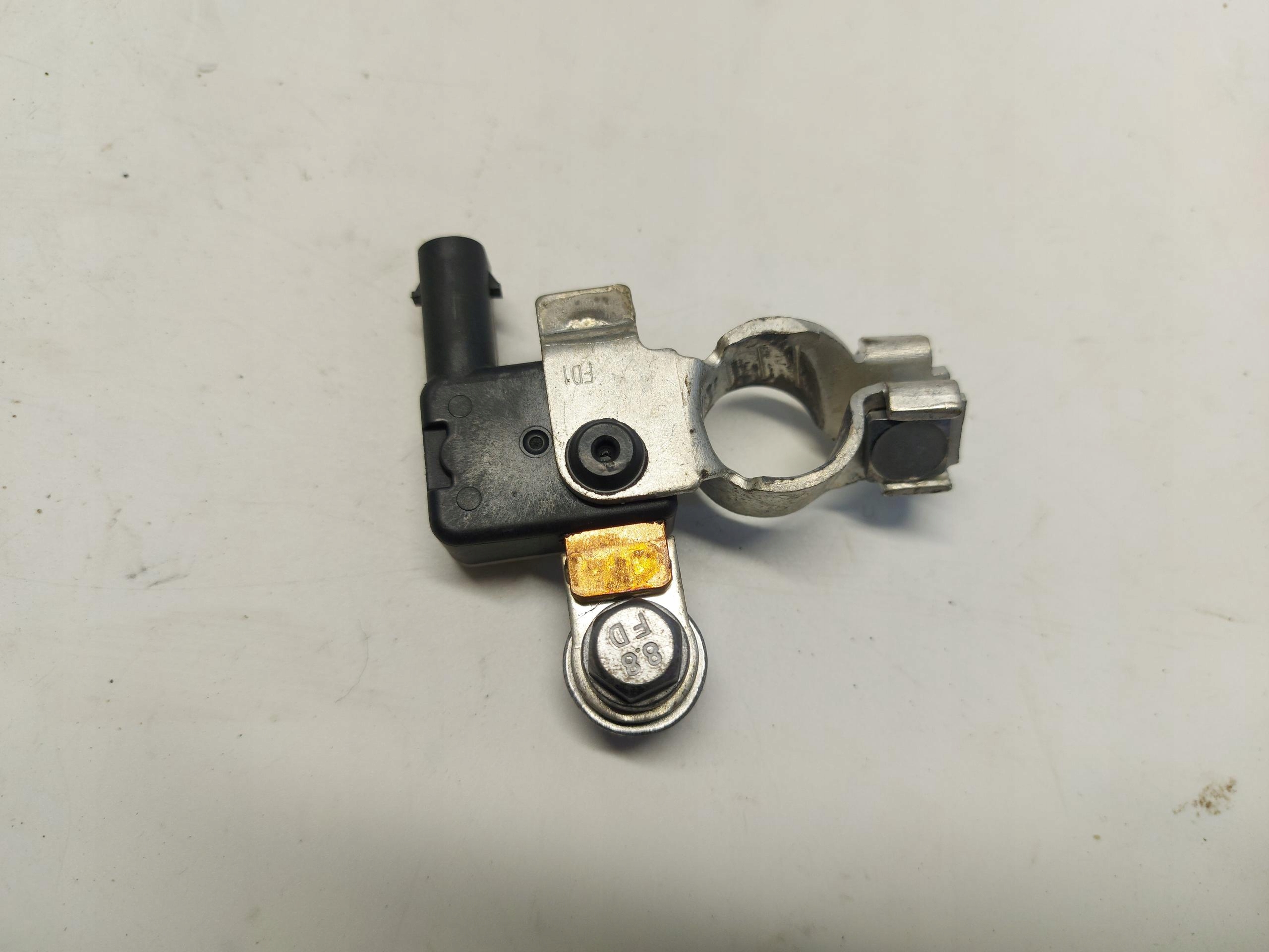 VOLVO XC60 II Borne ujemna Module 31652054