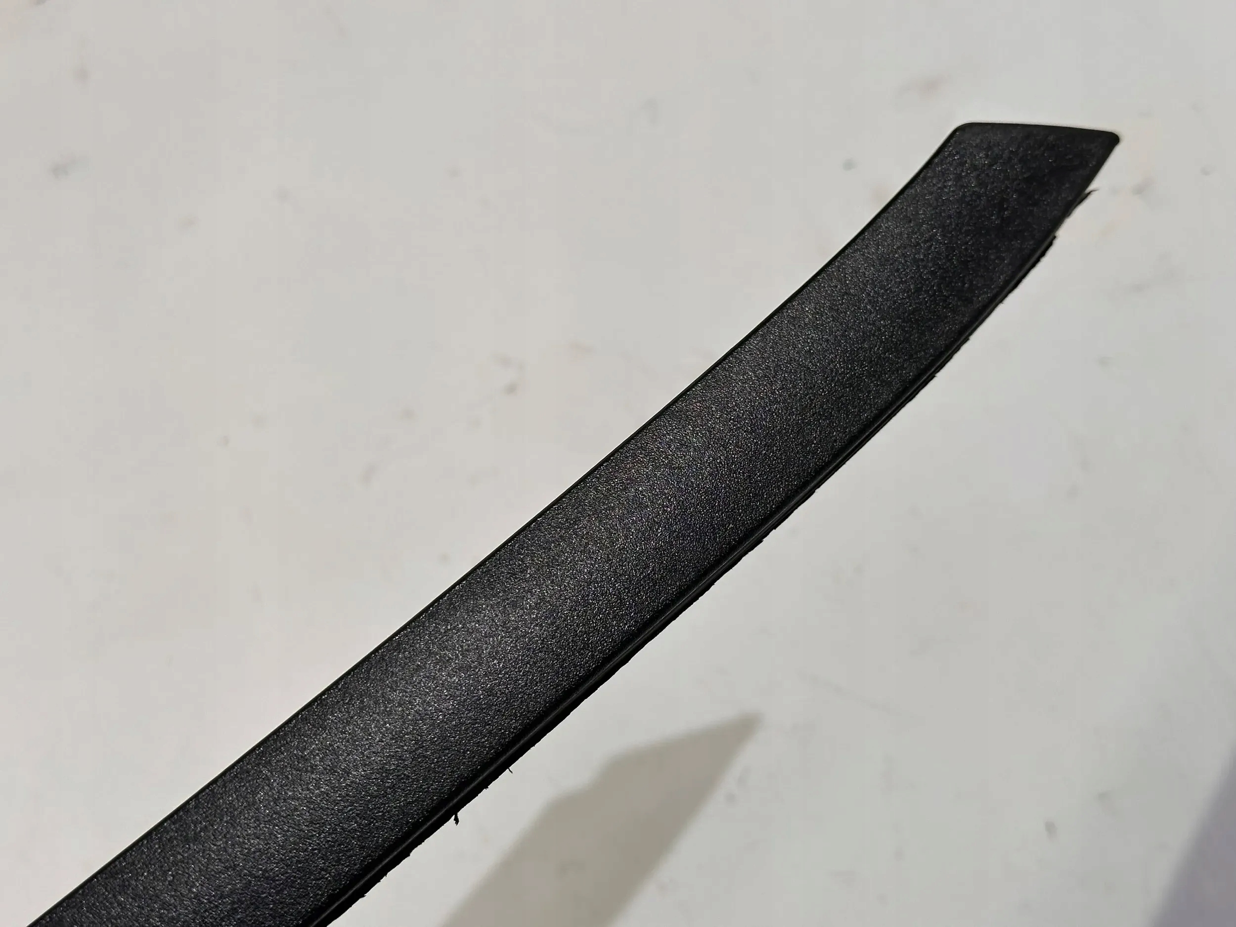 moulding slupka A door windows left Ford Mustang Cabrio 2005 - 2014