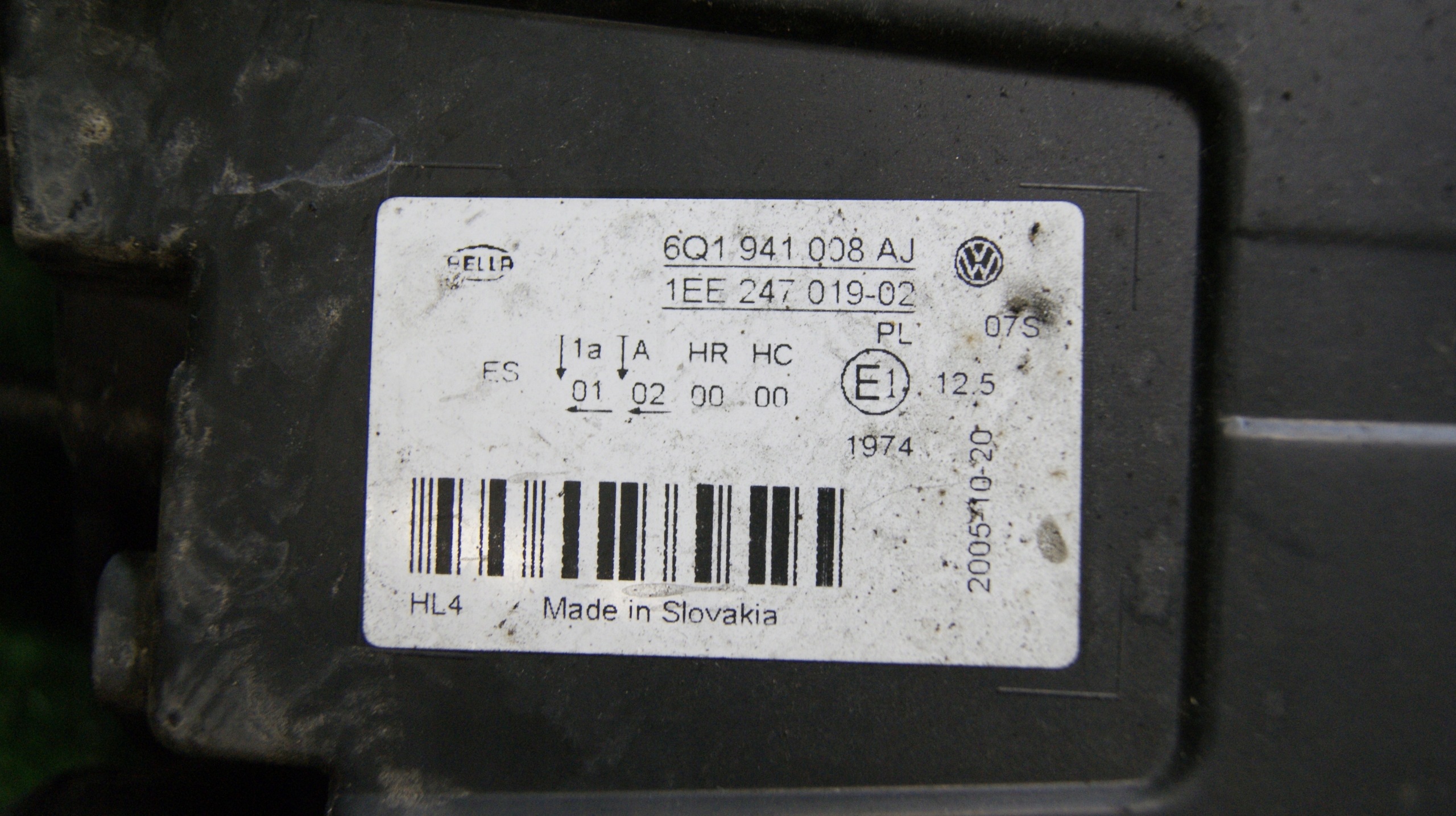 light right front LIFT VOLKSWAGEN POLO 4 6Q1941008AJ