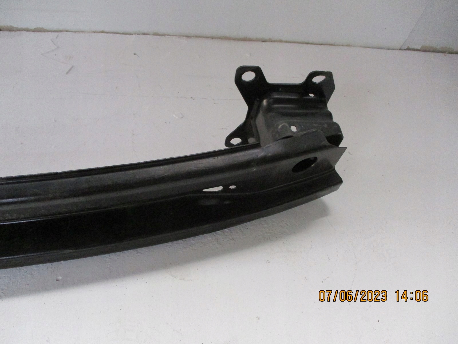bumper support RANGE ROVER VELAR rear part rear