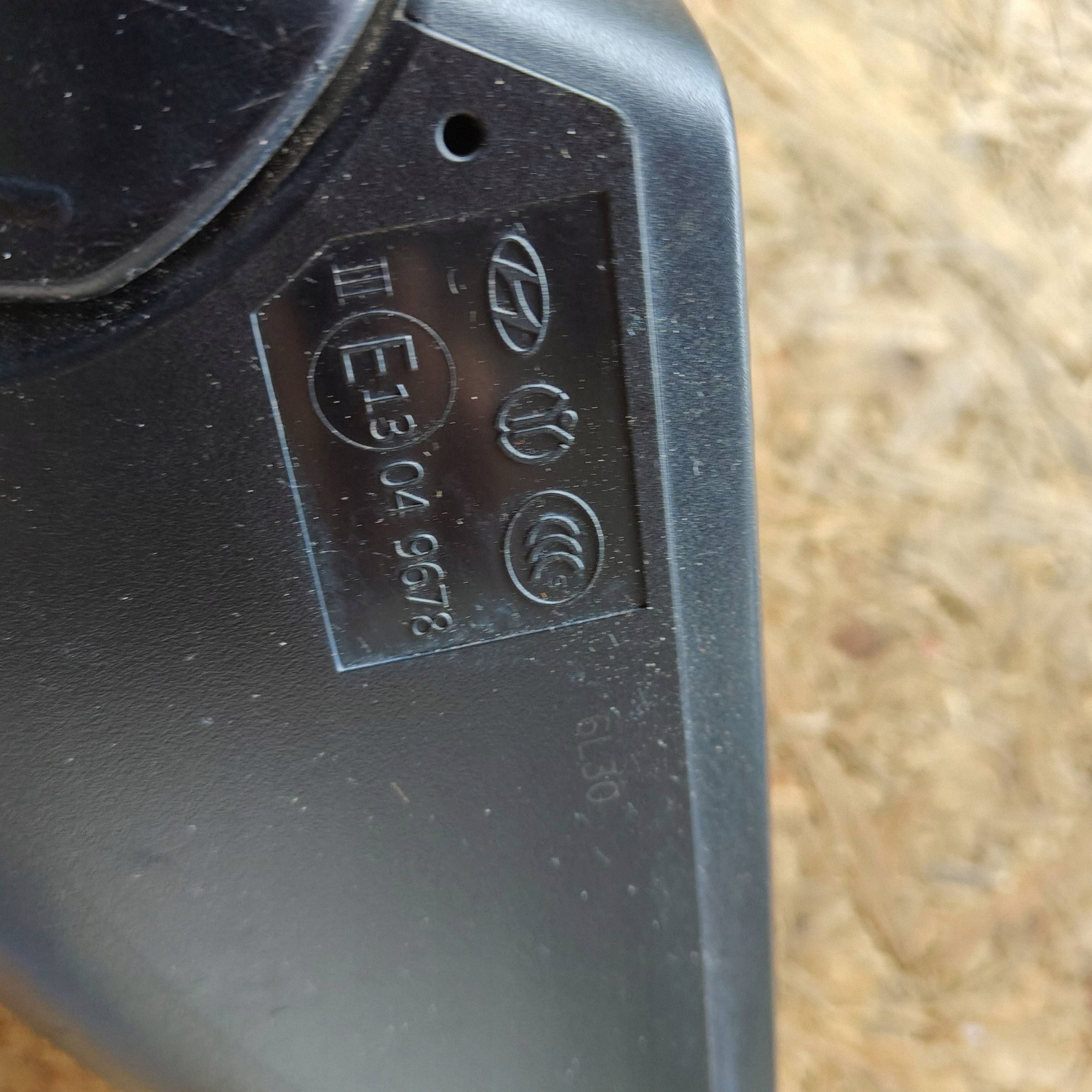 Hyundai Ioniq 4 mirror right side