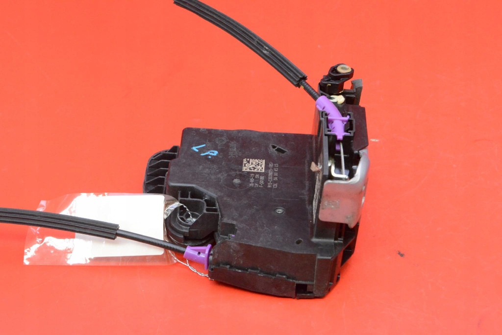 lock door left front front EU 13597528 OPEL INSIGNIA B 5D HB 17-20