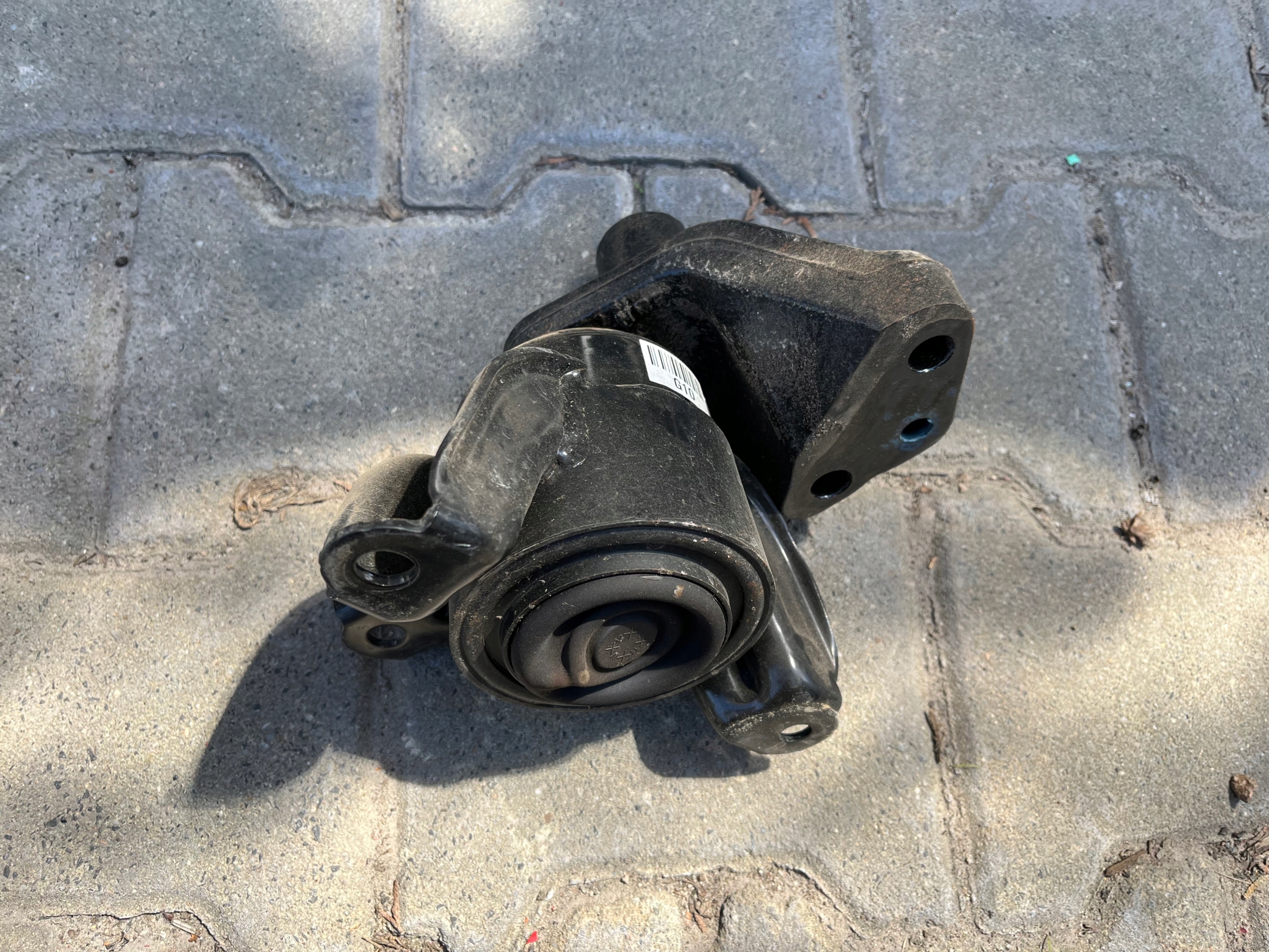 Hyundai I30 II 1.4 16V airbag engine mount