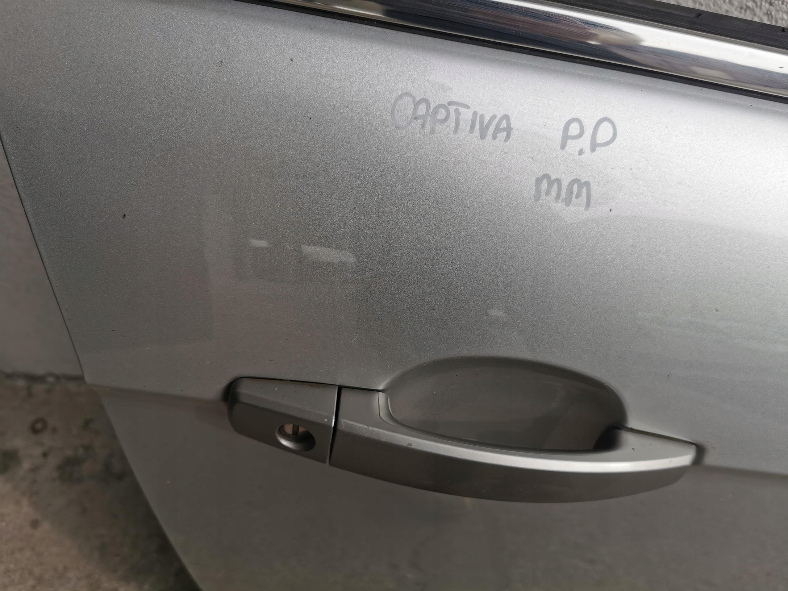 door right front complete CHEVROLET CAPTIVA GAN