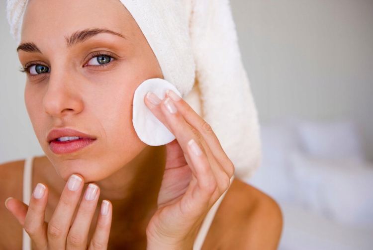 Płatki Kosmetyczne waciki bawełniane 1kg +/-2400 Kod producenta 5903818675109