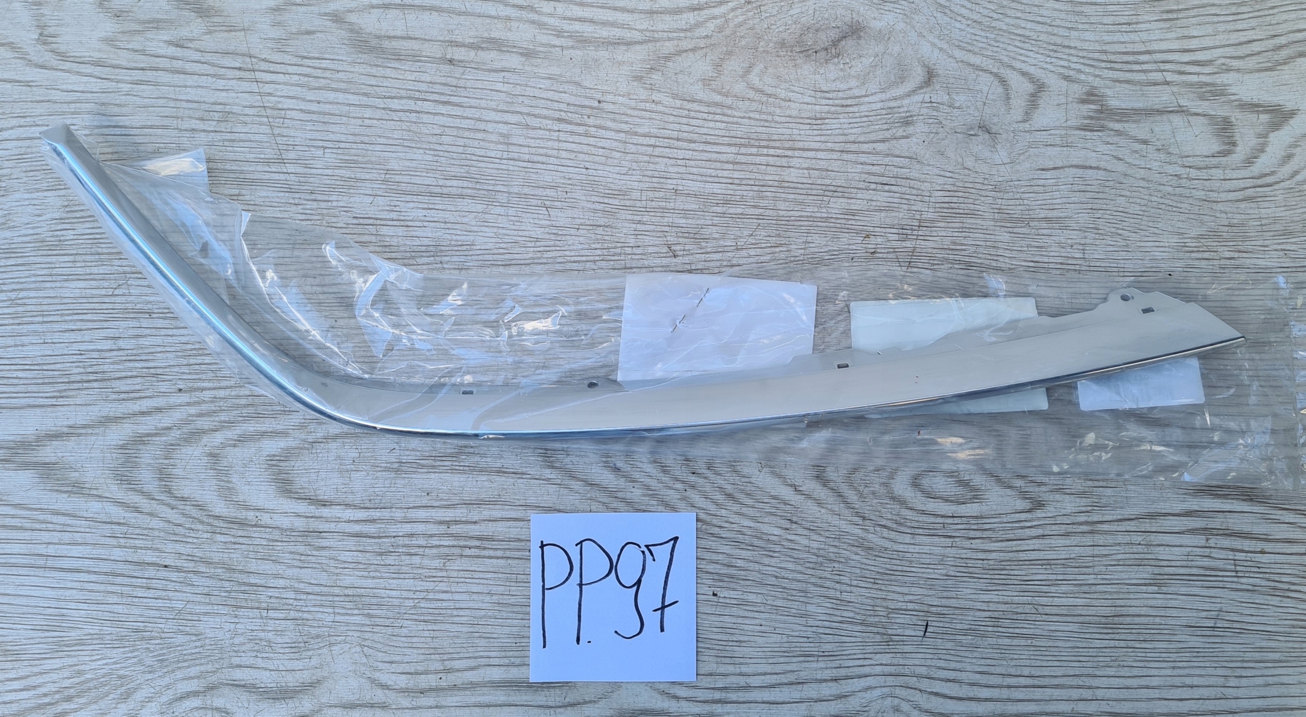 CHROM LAMPY PRAWA STRONA DÓŁ VW ARTEON 3G8941120