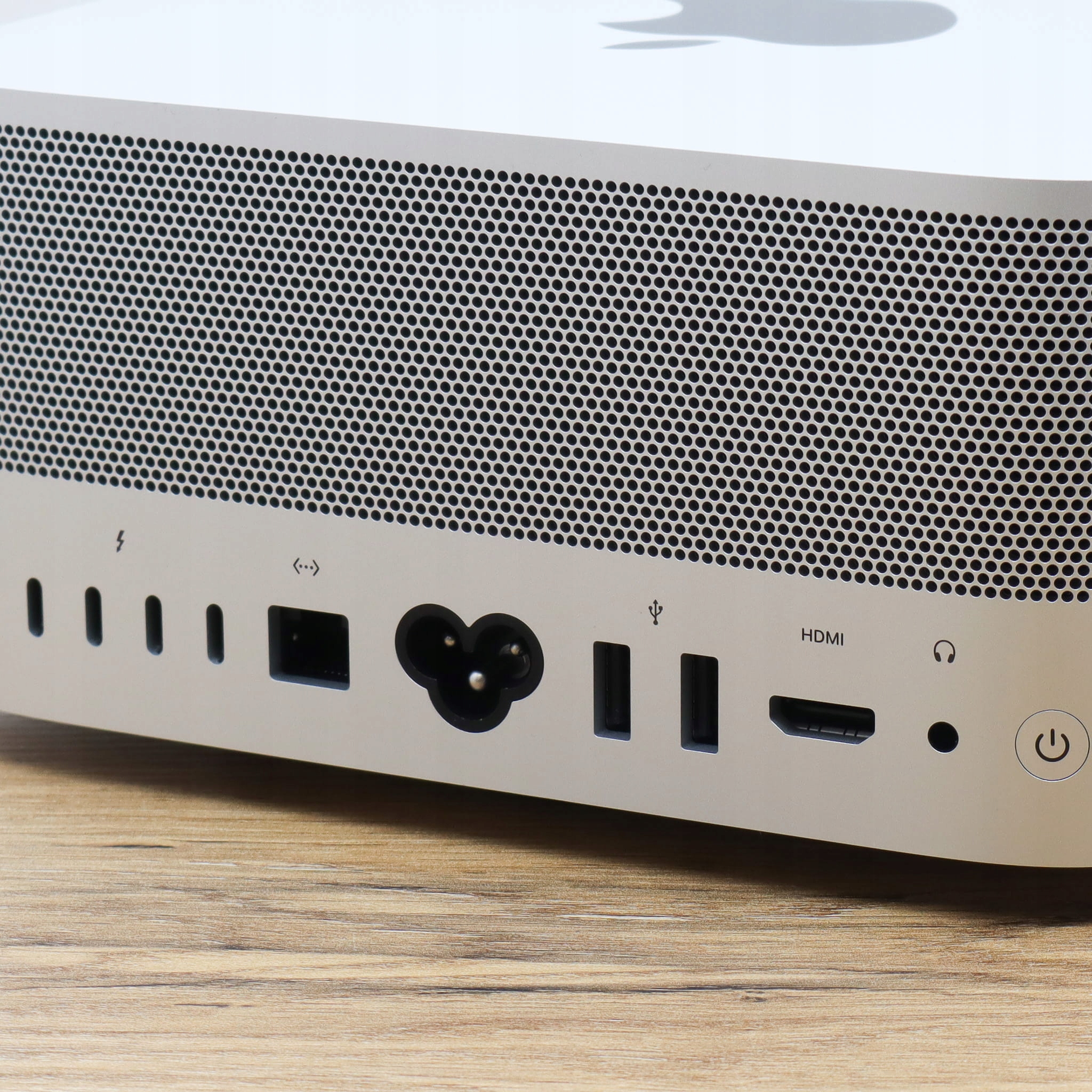 Mini PC Apple Mac Studio M1 MAX 10-core CPU + 24-core GPU