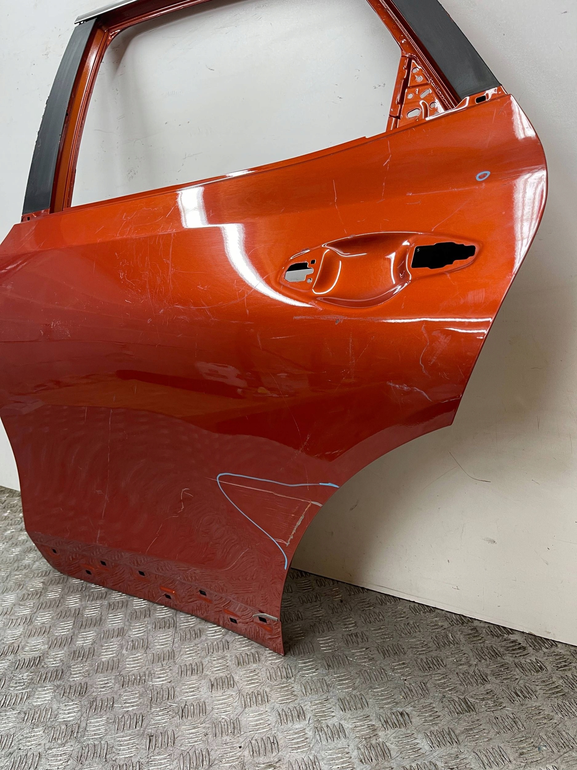 door rear part left rear. left KIA XCEED X-CEED 18
