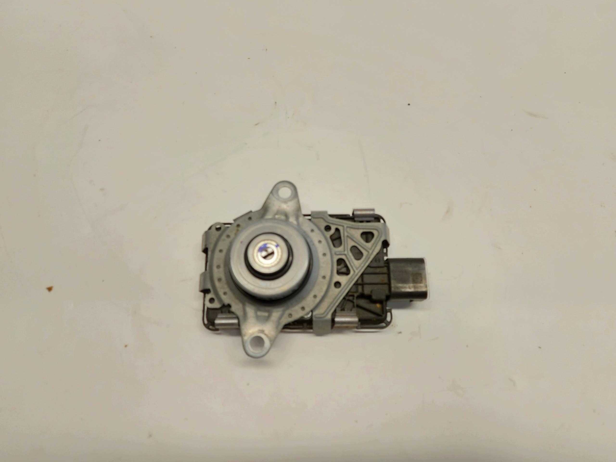 BMW G02 X4 M40i 2023r régulateur module unité de commande électronique uce reduktora 5a67678