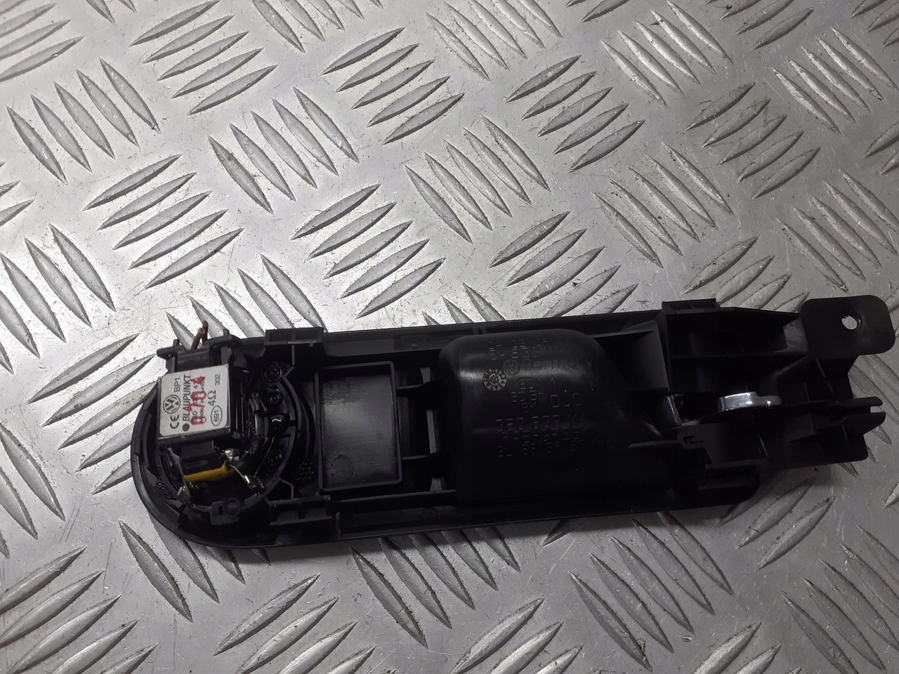 правая ручка двери внутренняя vw PASSAT B5 FL 3B0839114