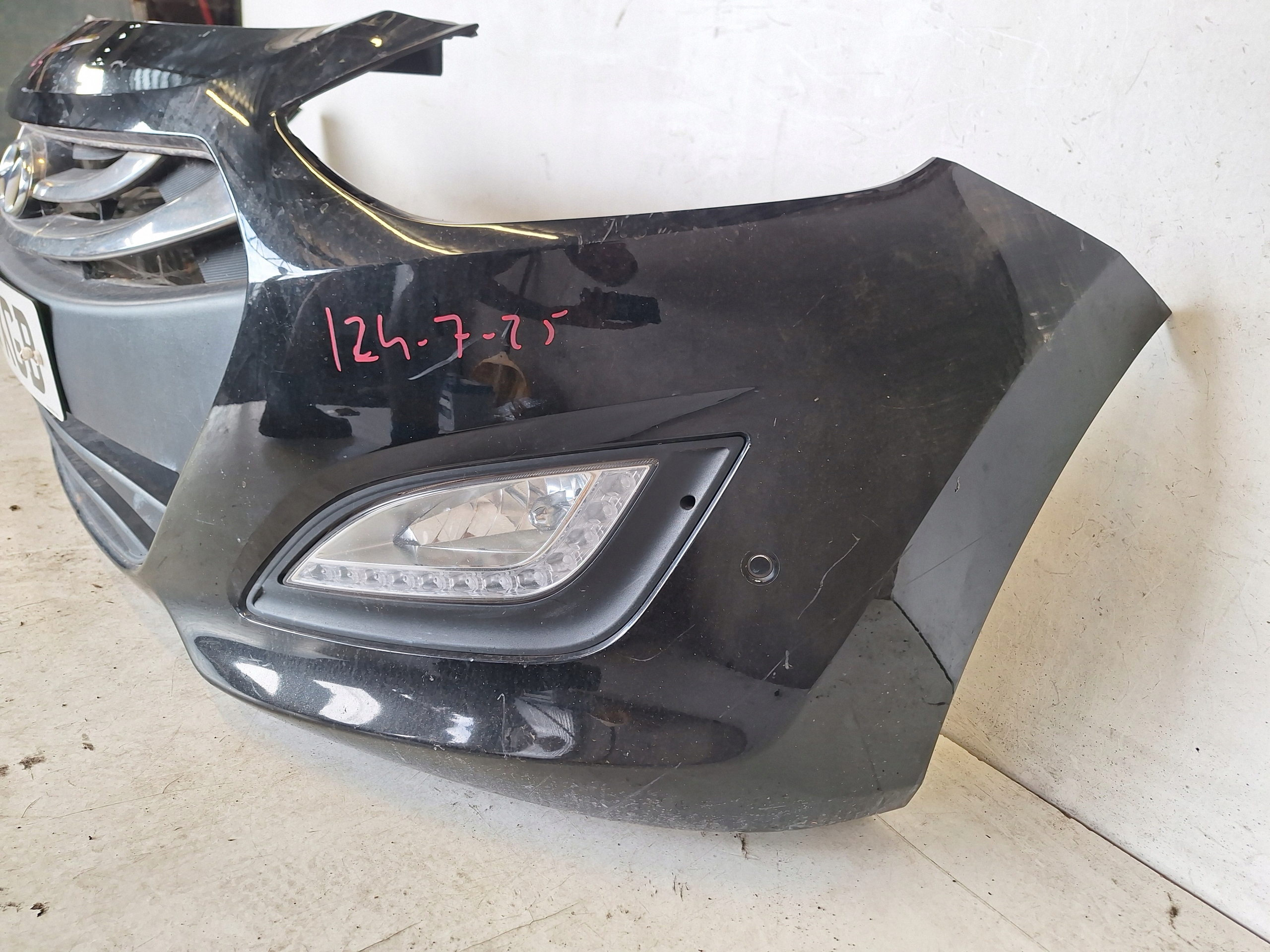 HYUNDAI I30 II 12-15 bumper + LED + PDC