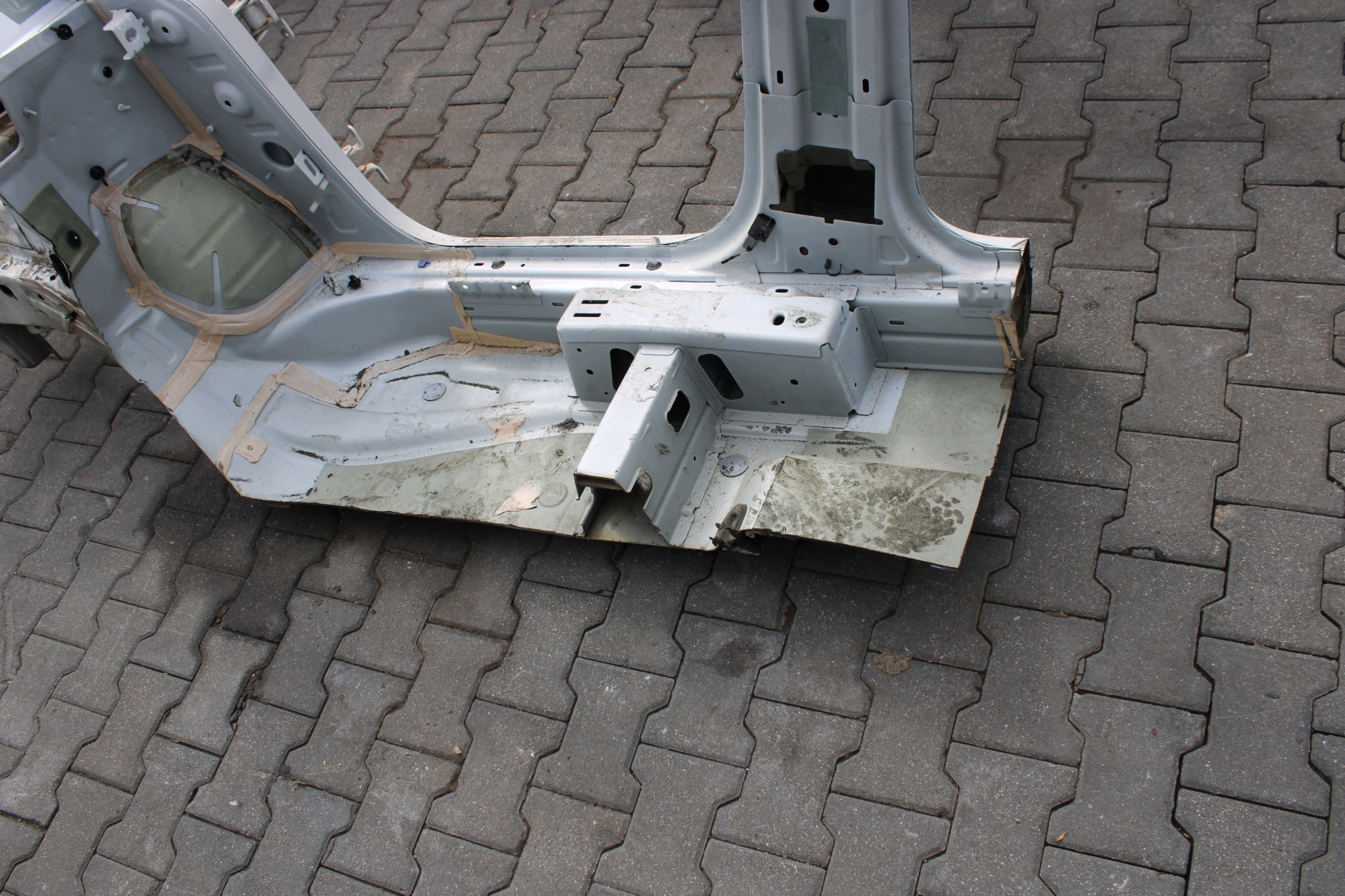quarter right front right front OPEL MERIVA B LIFT 1.6 CDTI