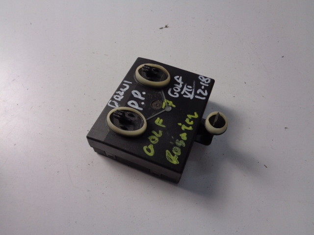 MODUŁ DRZWI PRAWY PRZÓD VW GOLF VII 2012-2020 Numer katalogowy części 5Q0959592B