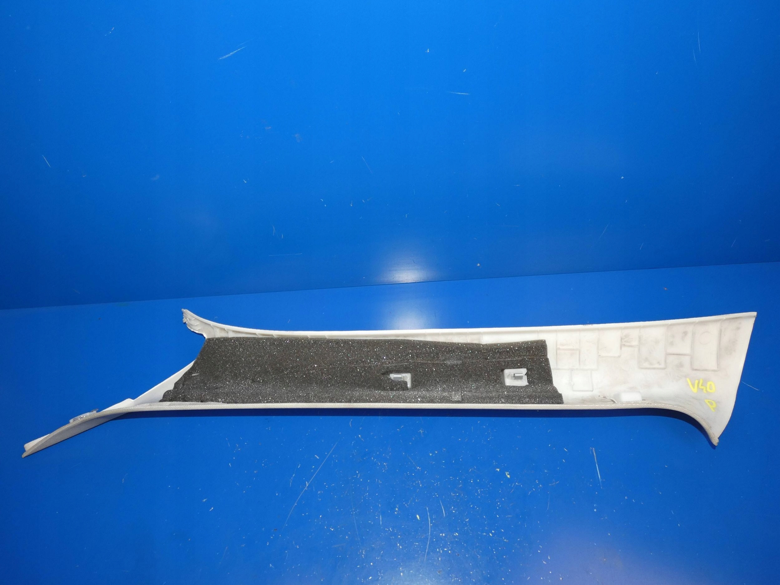 VOLVO V40 II cover side SLUPKA A right right front