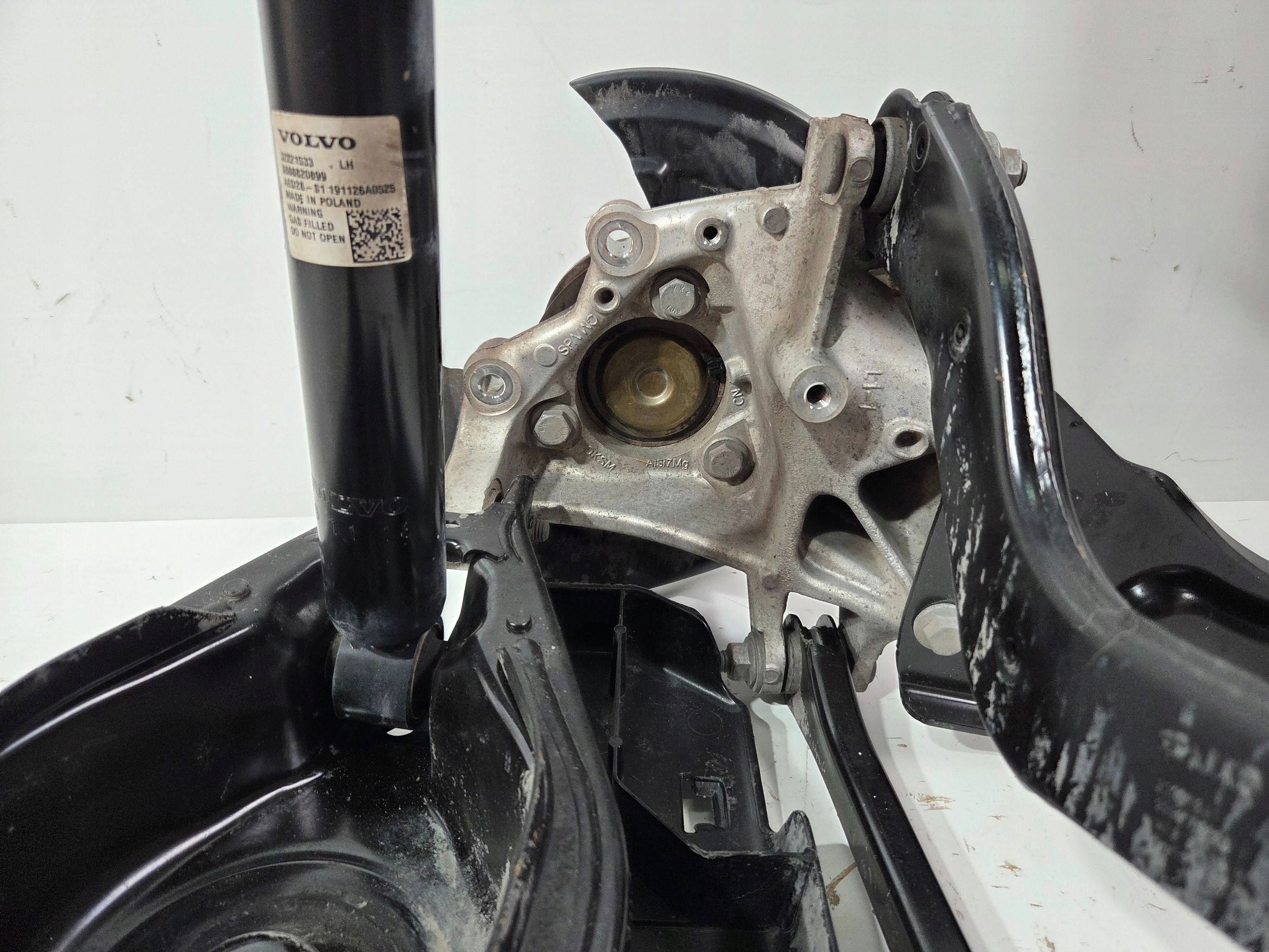 Volvo XC40 swing rear left 322462249 (Z705)