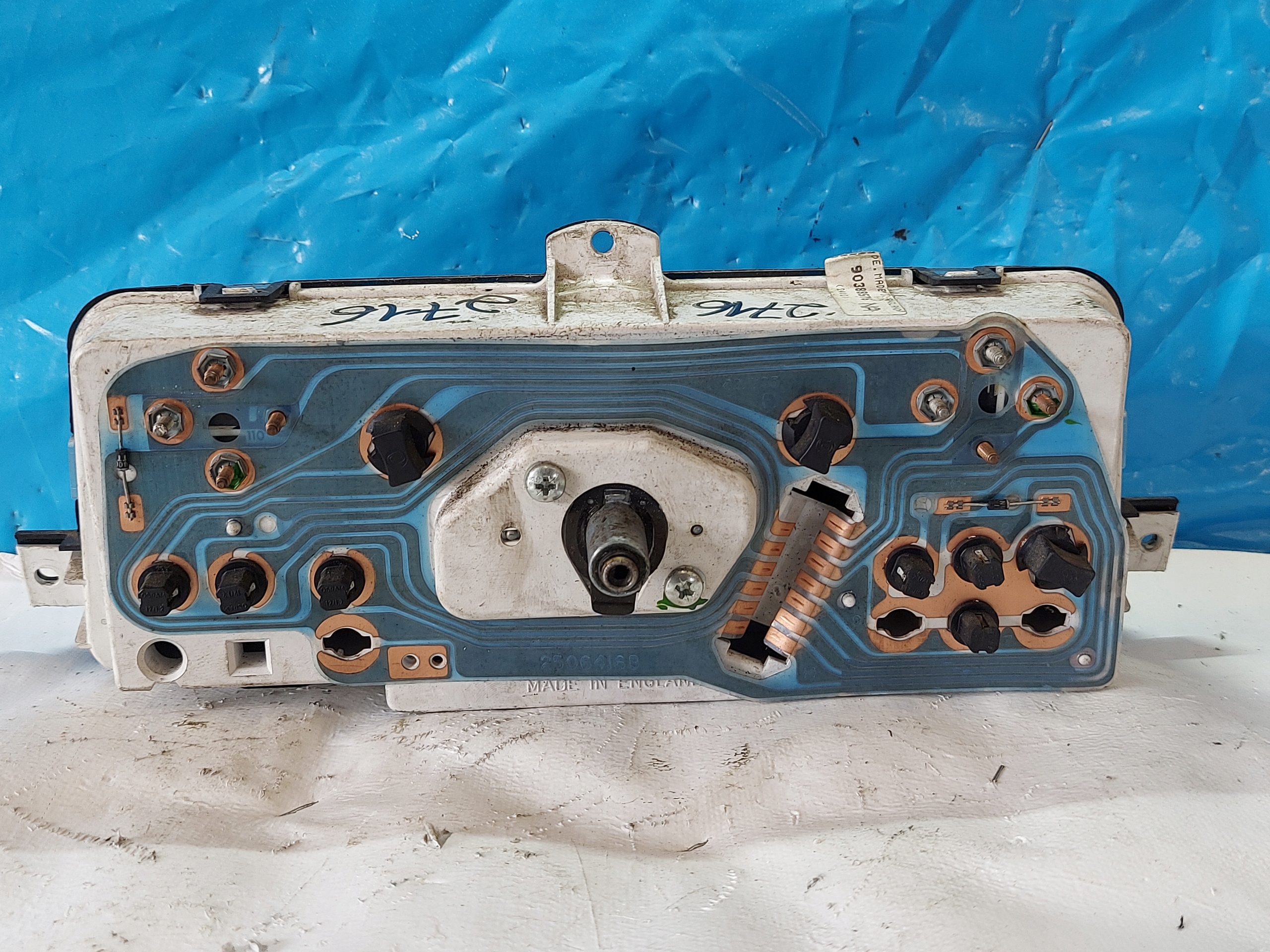 dials clock OPEL CORSA A 25064163