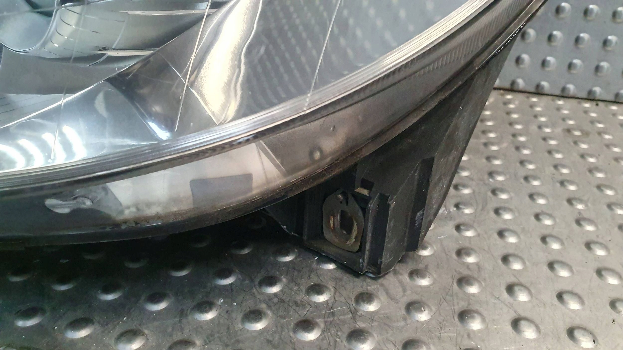 light front left MERCEDES B-KLASA W245 05- A1698201761