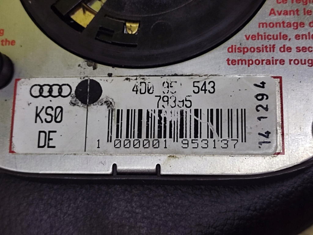 AUDI A6 C4 kormány