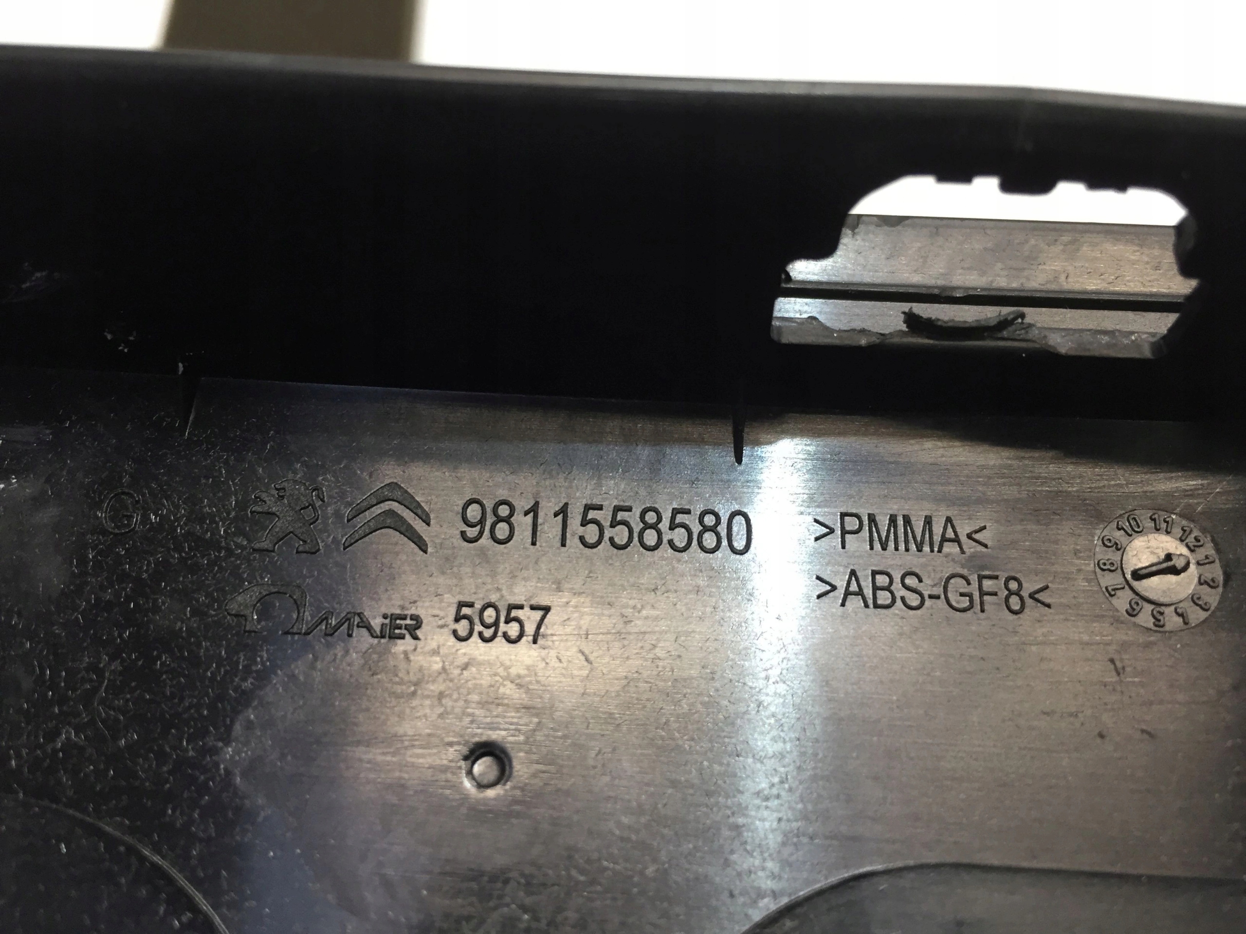 PEUGEOT 3008 II 21r LISTWA OSŁONA DRZWI LEWY PRZÓD Producent części Peugeot OE