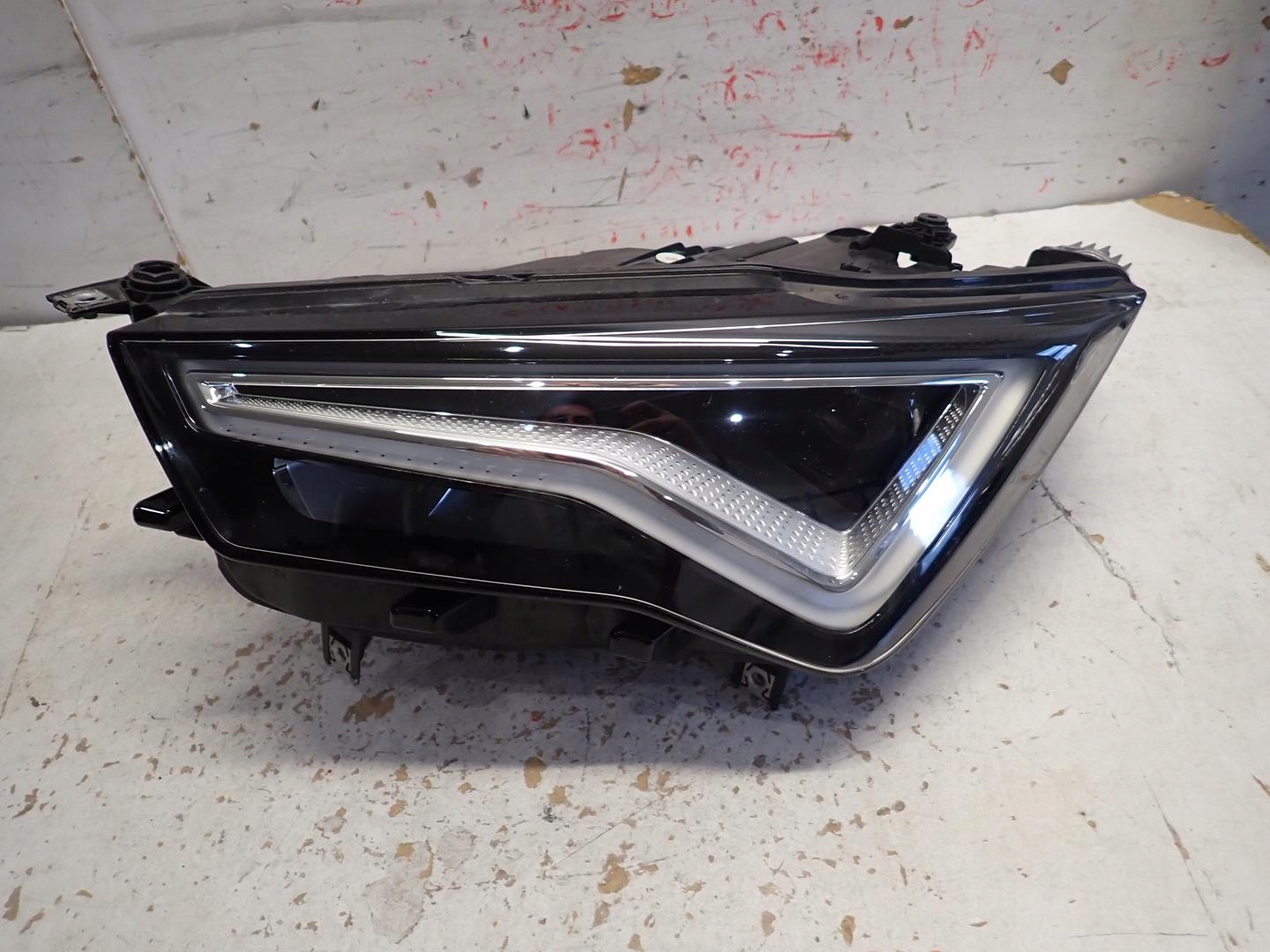 light front front left SEAT ATECA LIFT 2020- FULL LED 576941031B