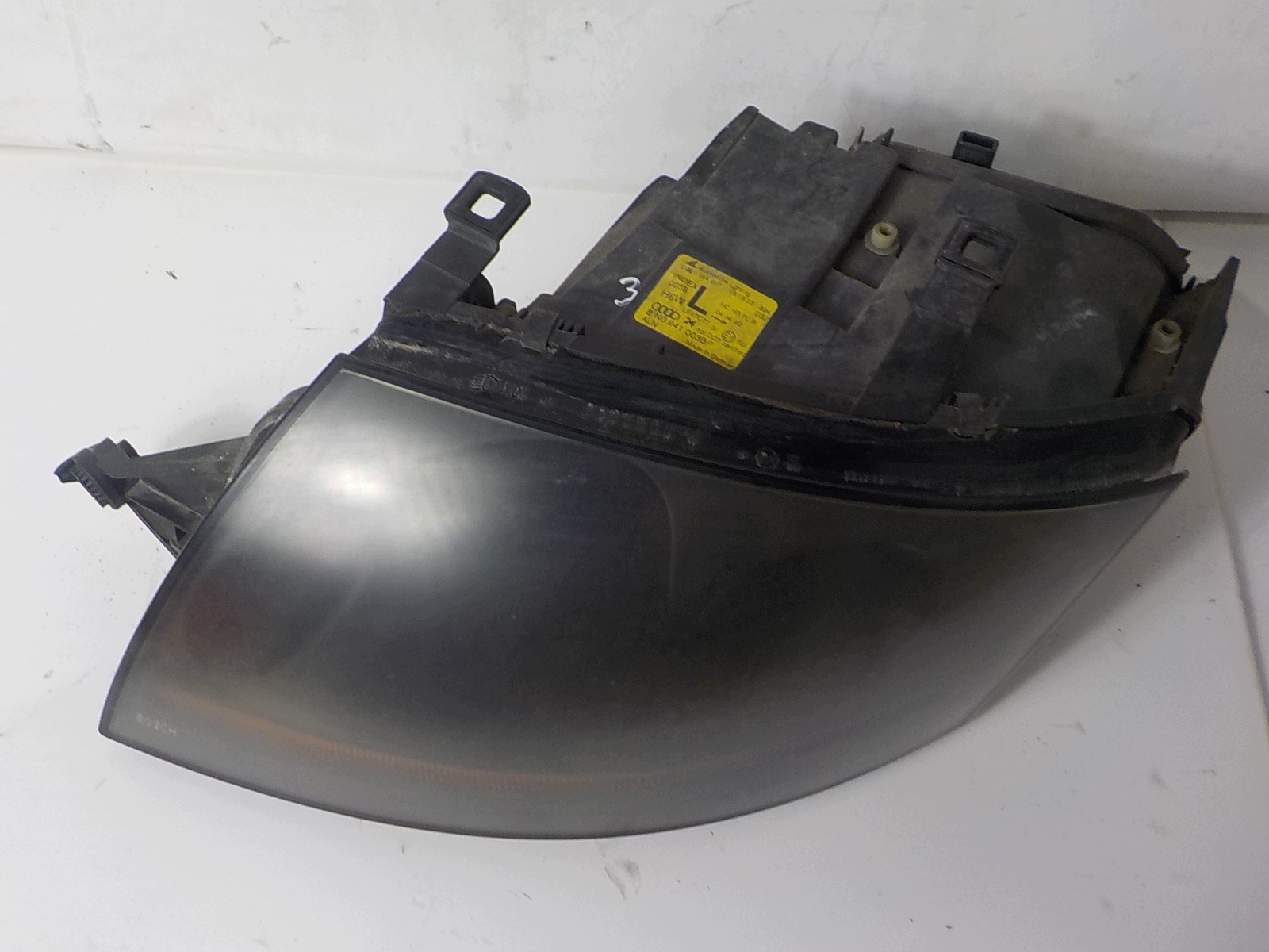 AUDI TT and 8N light left front front UK 8N0941003BF