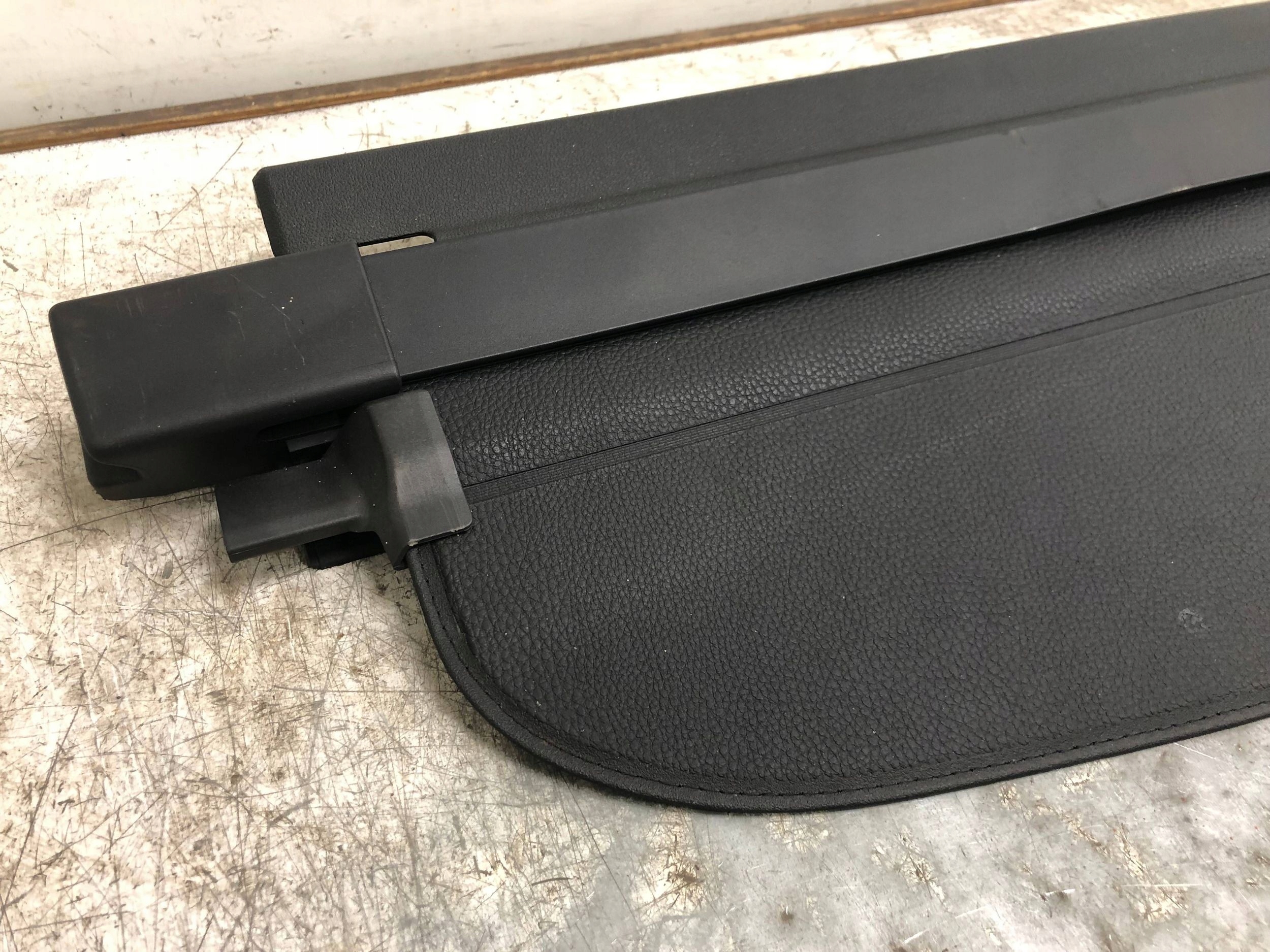 blinds boot VW GOLF VIII KOMBI 5H9867871F
