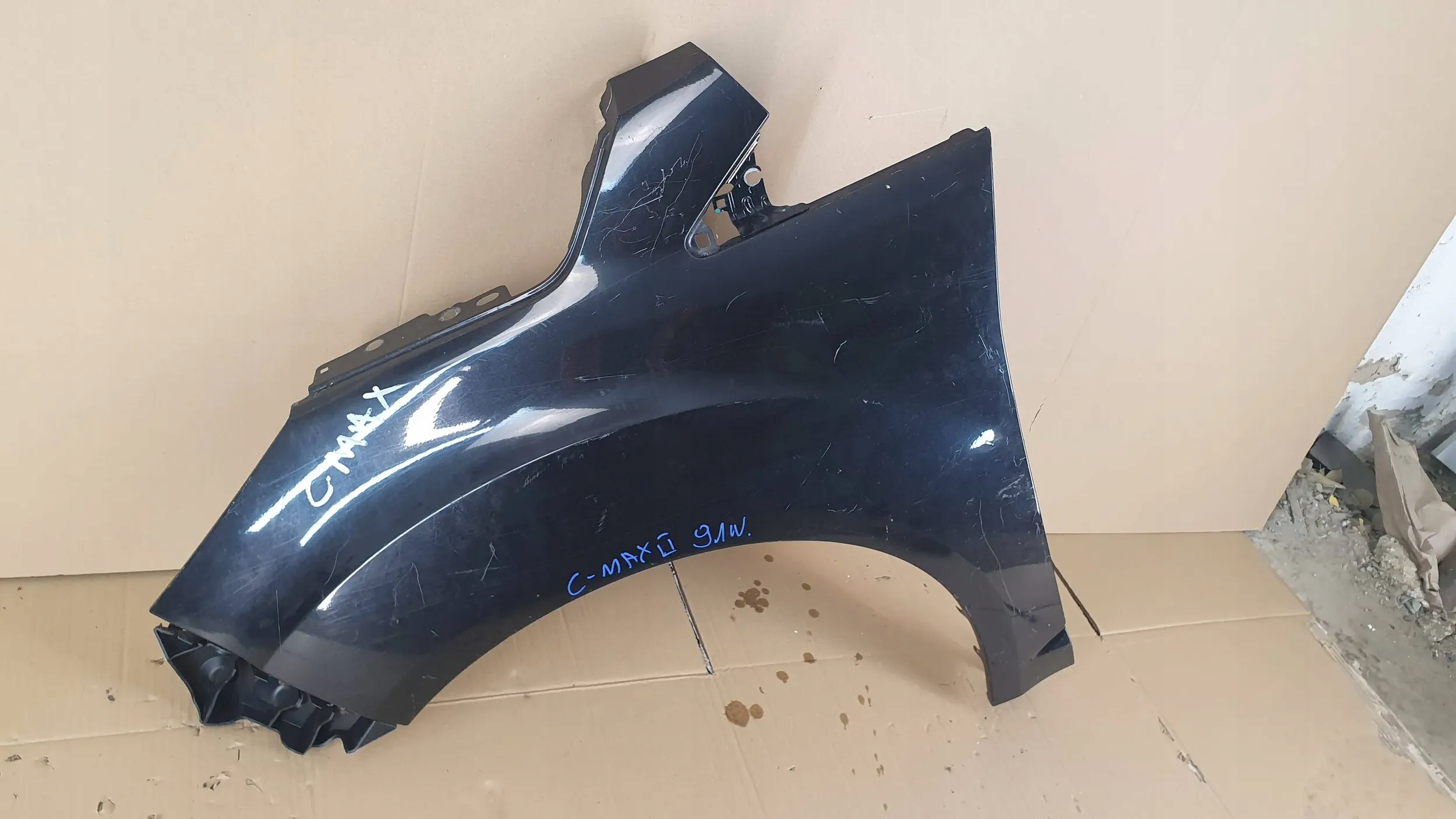 Ford C-MAX II 2 10- left fender front front $