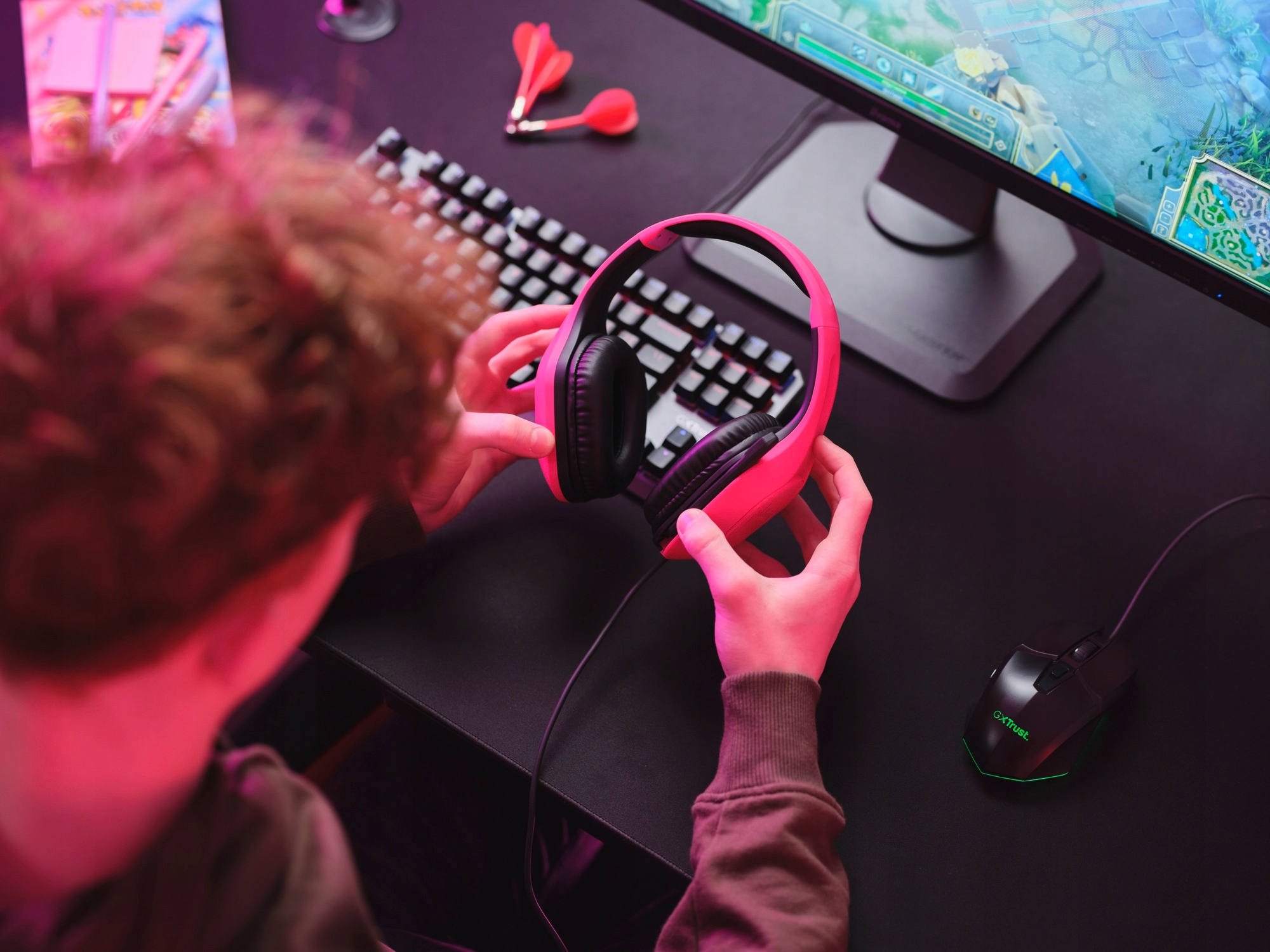 SŁUCHAWKI GAMINGOWE Z MIKROFONEM LEKKIE PC KONSOLA SWITCH PS5 XBOX RÓŻOWE Kolor różowy