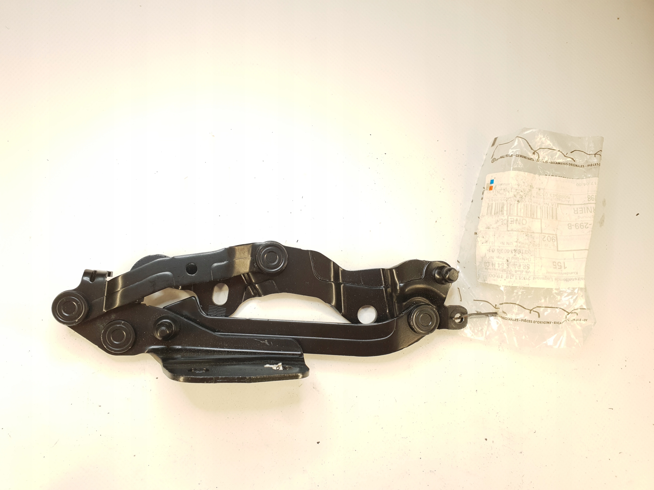 A3v CABRIO ПЕТЛЯ КРЫШКИ КОМПЛЕКТ ЗАД. ОРИГИНАЛ-ПОНЕДЕЛЬНИК