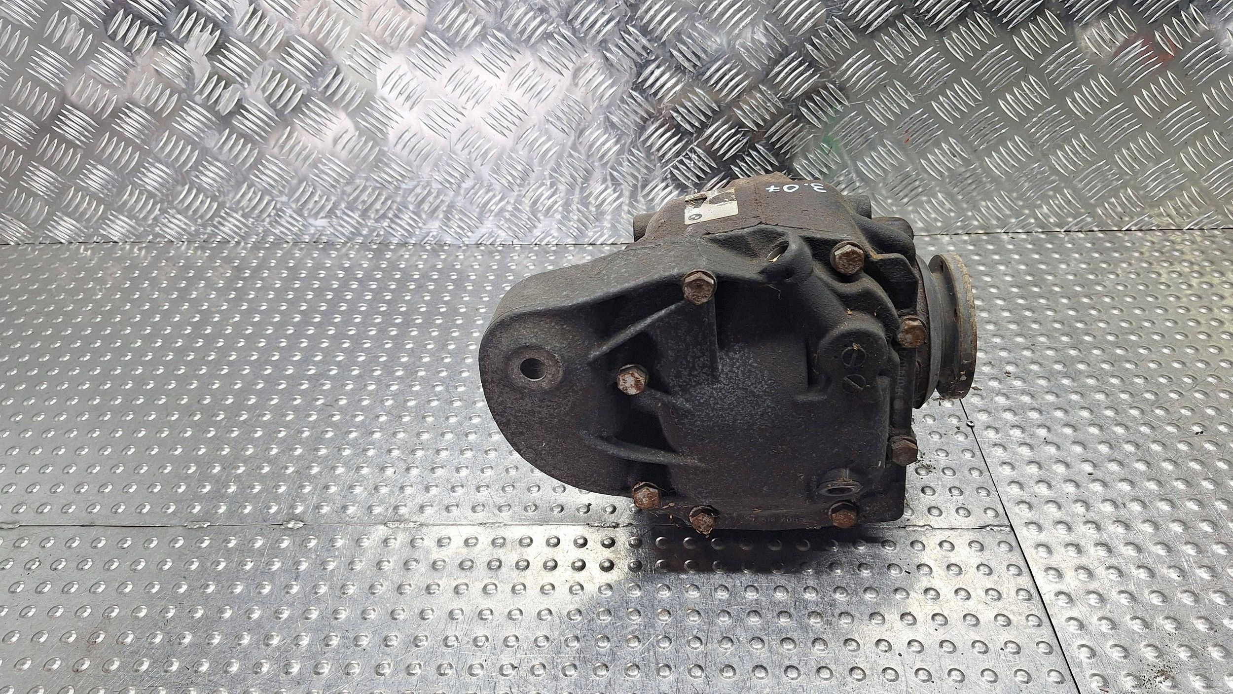 differential diff rear part 3.07 7567995 BMW X3 E83 LCI N47 2.0D MANUAL