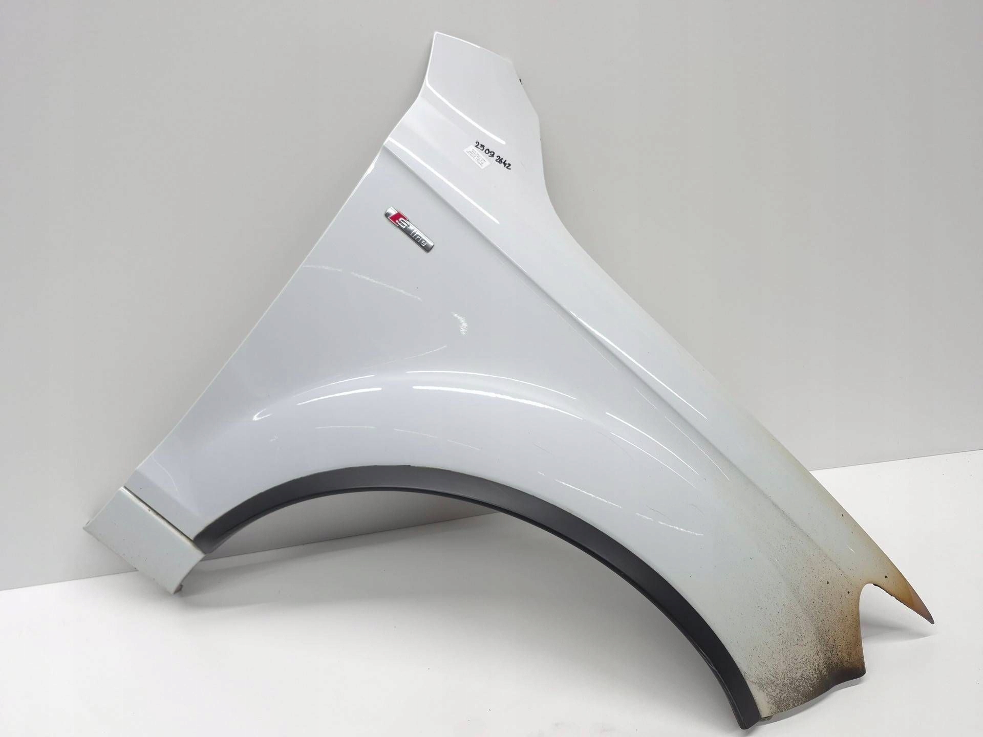 fender right front front AUDI Q7 4L LIFT S-LINE moulding BIALY LY9C