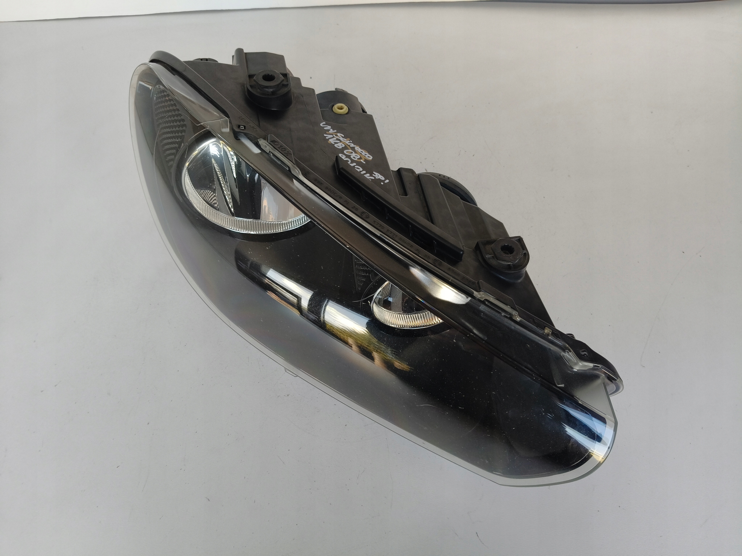 Feux phare Droit REFLEKTOR VW SCIROCCO 1K8 08
