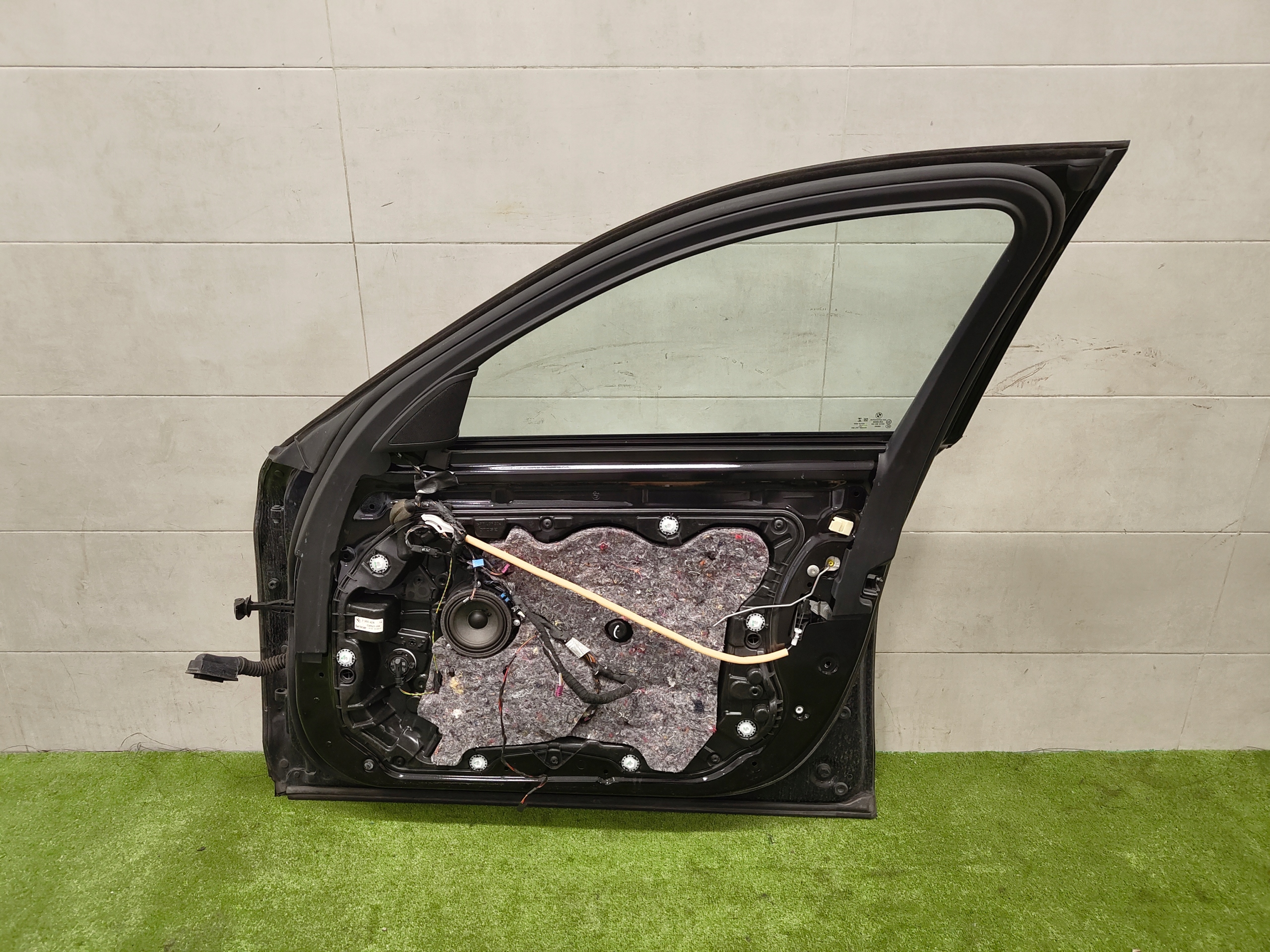 BMW 5 G30 door right front 475 SHADOWLINE KEYLESS
