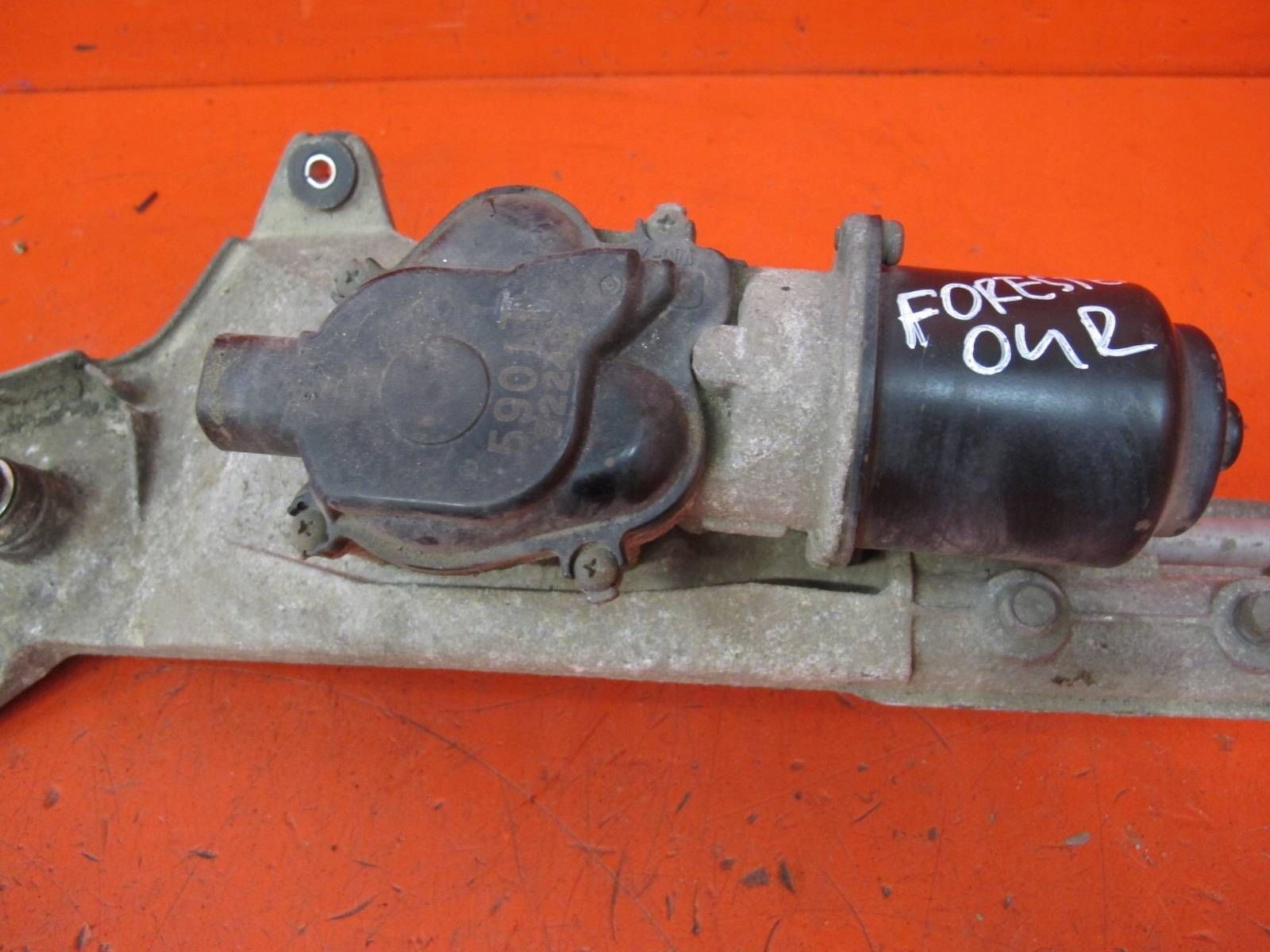 SUBARU FORESTER 2 II SG Gestänge Motor Wischer vorne