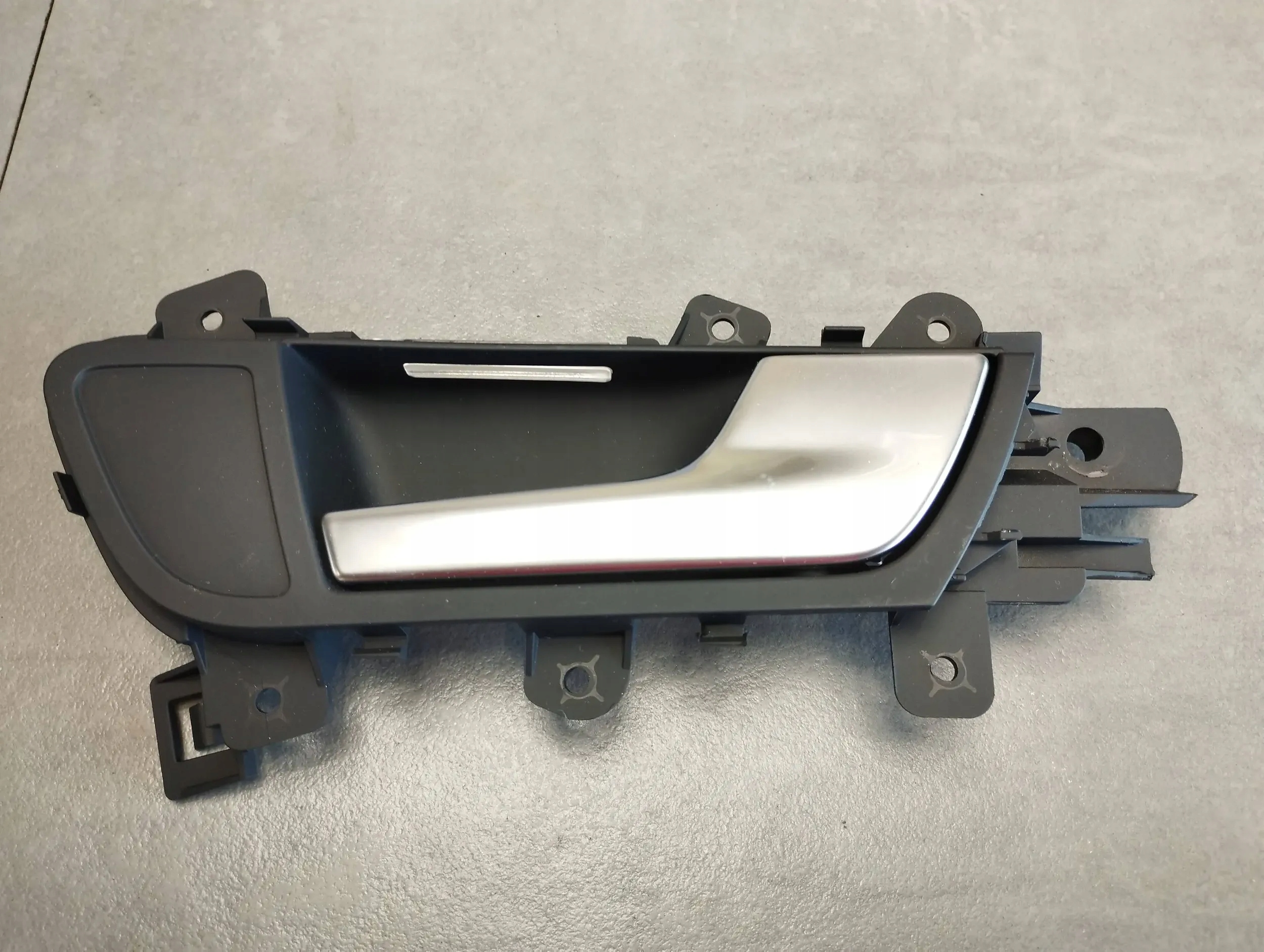 Audi A5 Sportback 8TA handle inner right rear part LED 8K0839020E