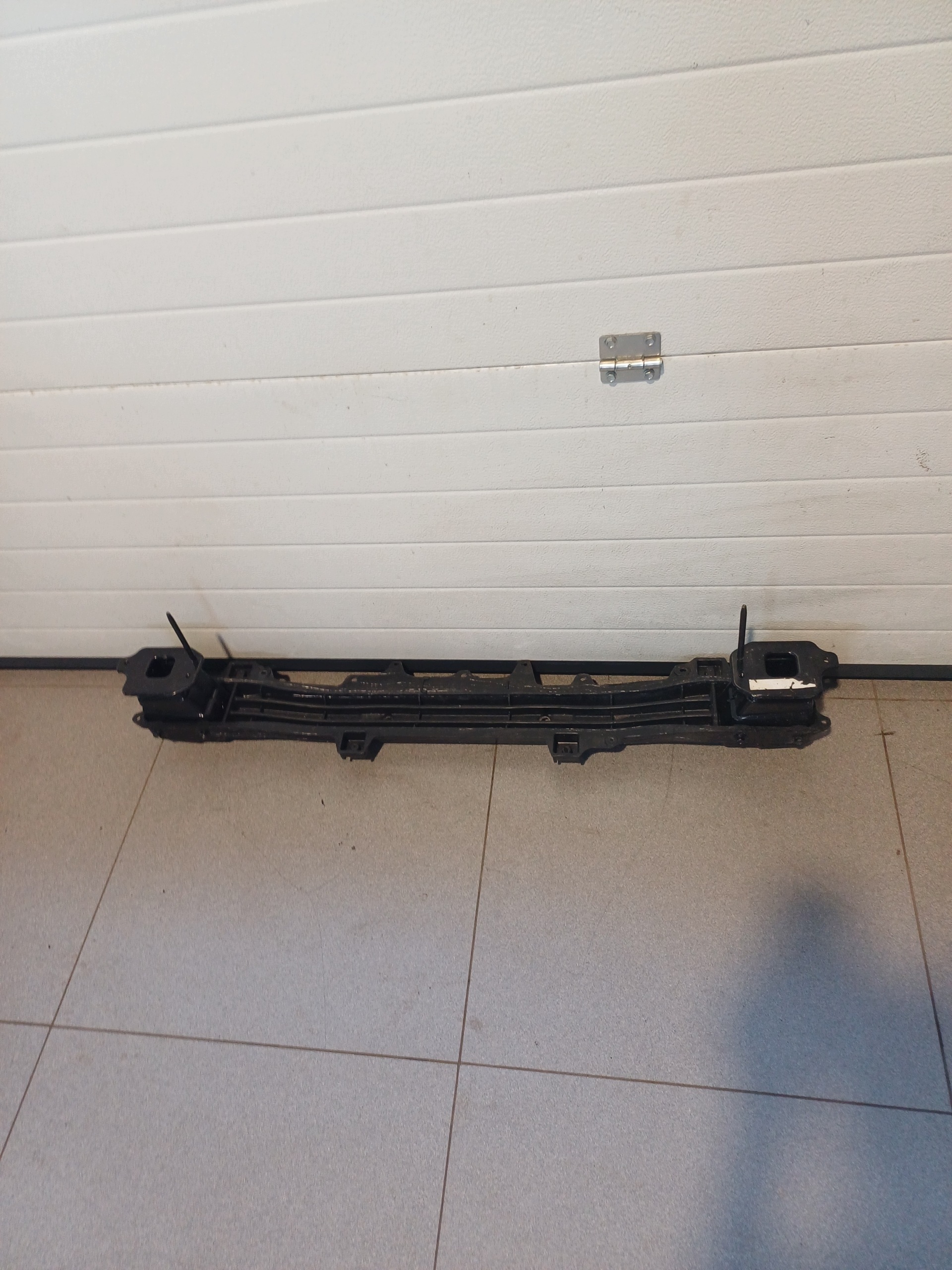erősítés hátsó hátsó HYUNDAI I10 III 86630-K7500