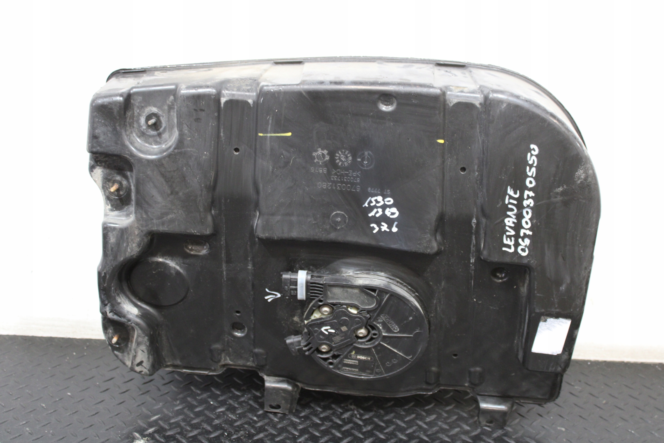 serbatoio ADBLUE Pompa MASERATI LEVANTE M161 670031280