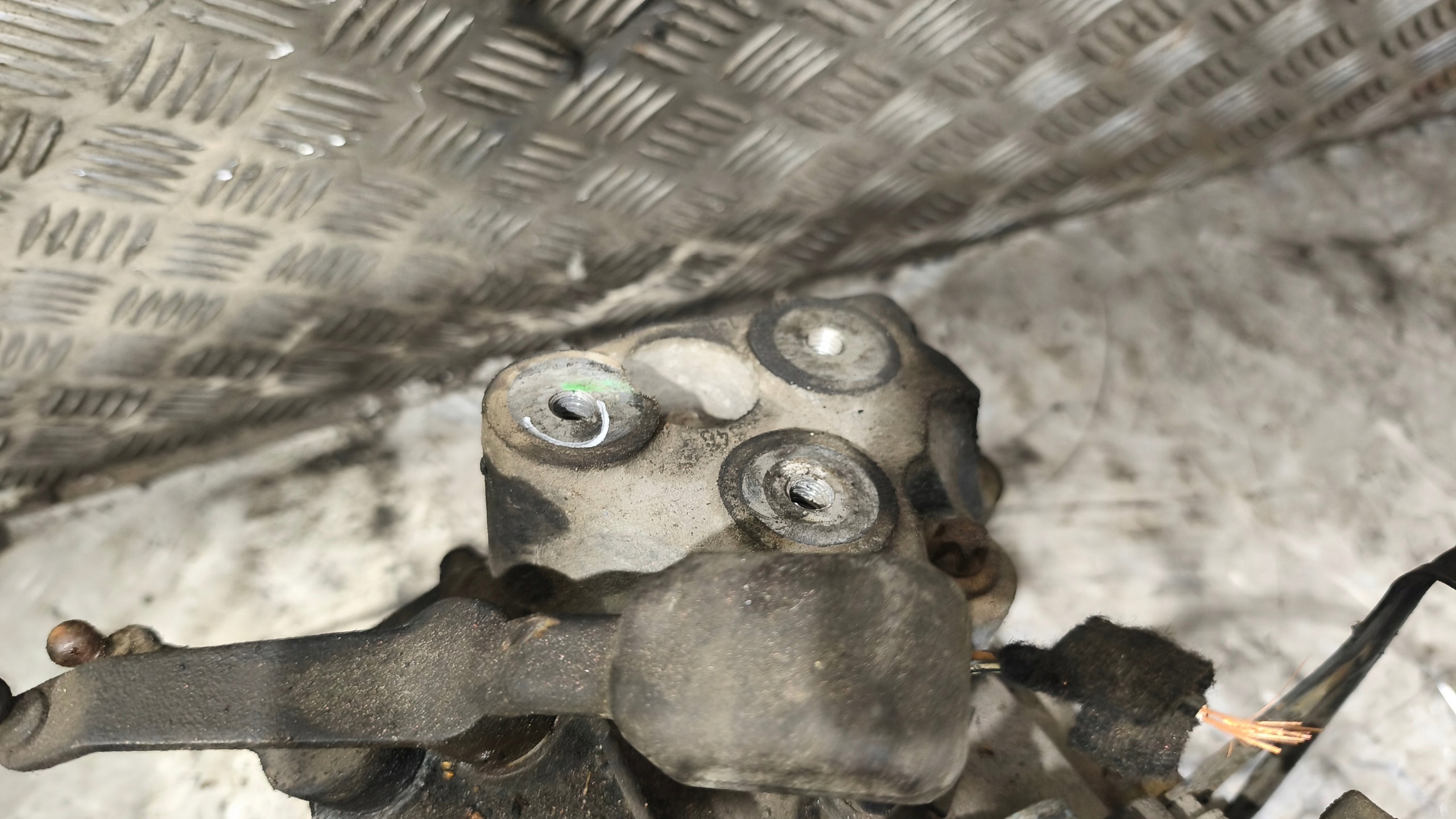 Getriebe OPEL VECTRA 2003r 2.2D GU 13101871
