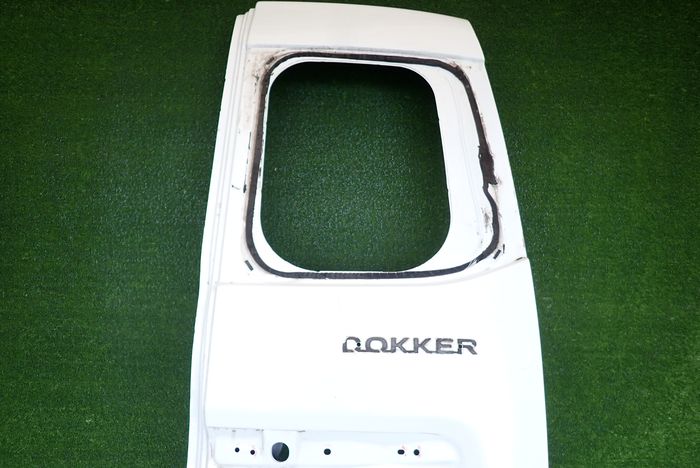 DACIA DOKKER 12- door right rear. rear part