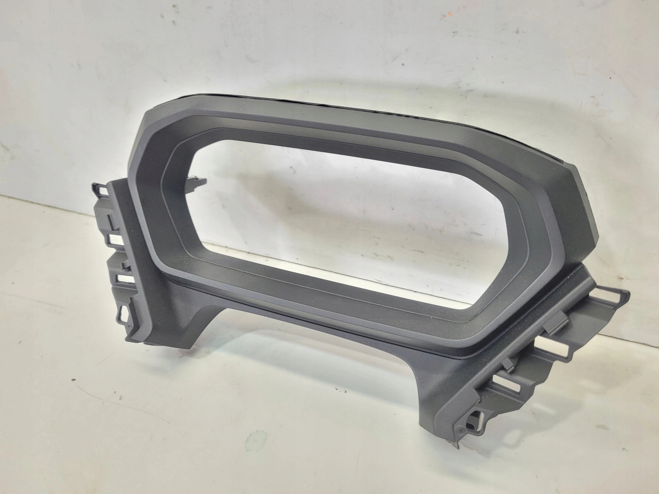 RÁM Obal budíka VIRTUAL AUDI Q4 E-TRON 89A857115