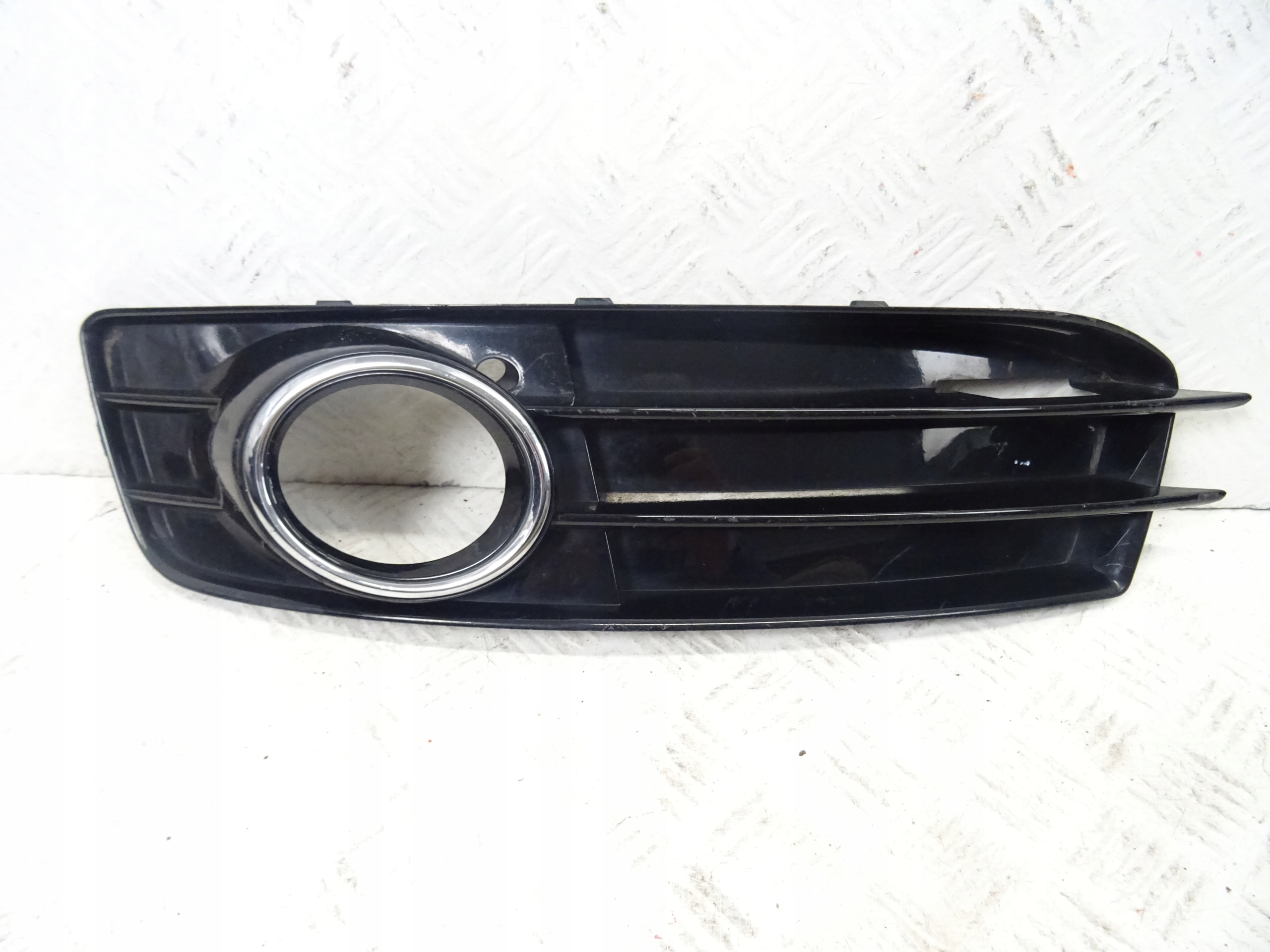 grid of a bumper front front left AUDI A3 8P LIFT S-LINE 8P0807681AF