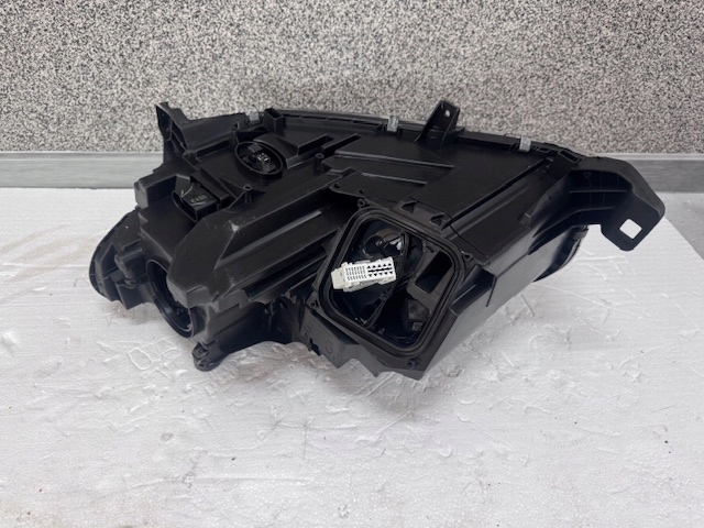 light right Mercedes ML W166 Bi Xenon LED ILS