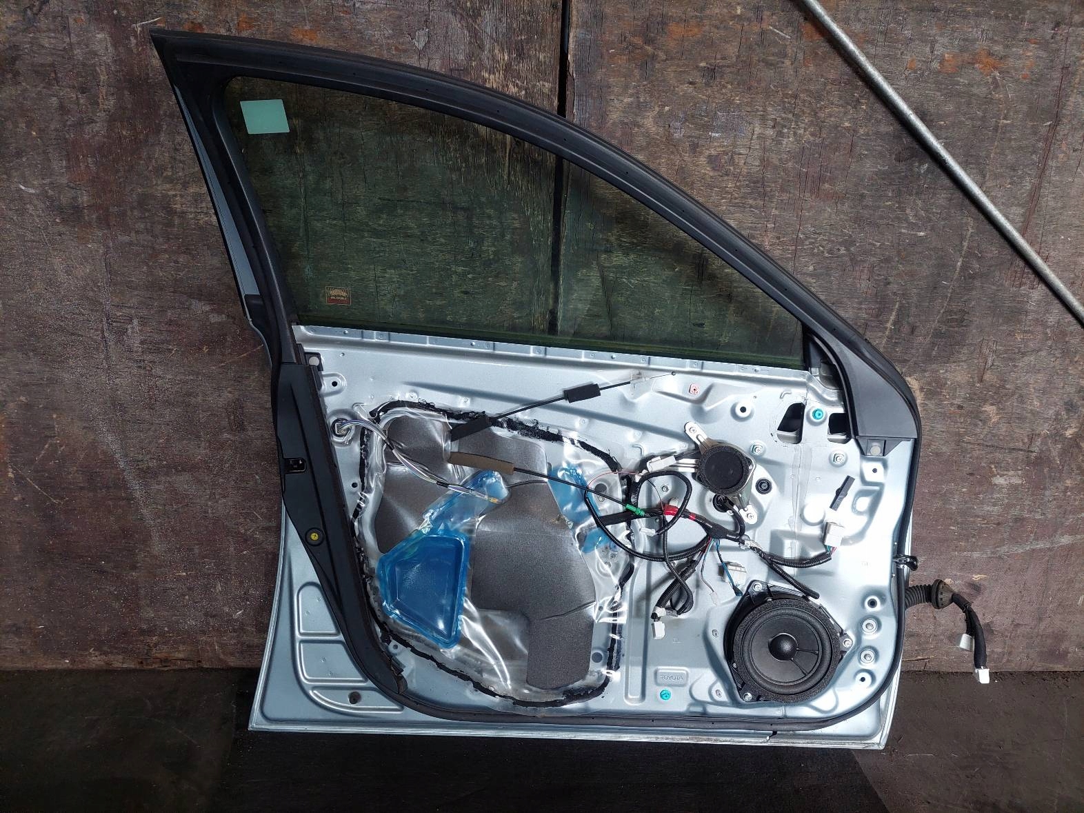 door complete left front LEXUS IS II 8R6