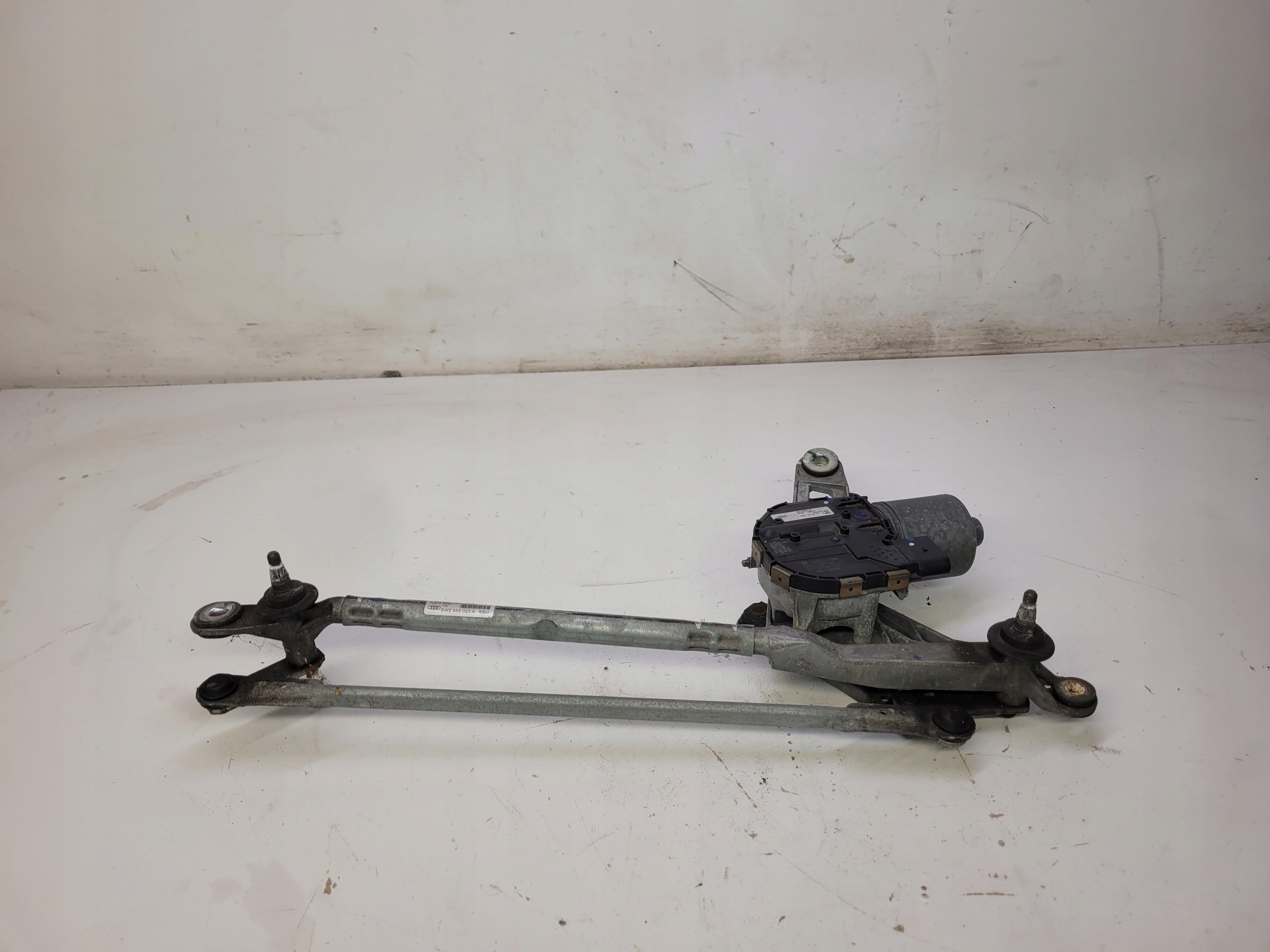 Motor Wischer AUDI A4 B9 A5 8W2955119