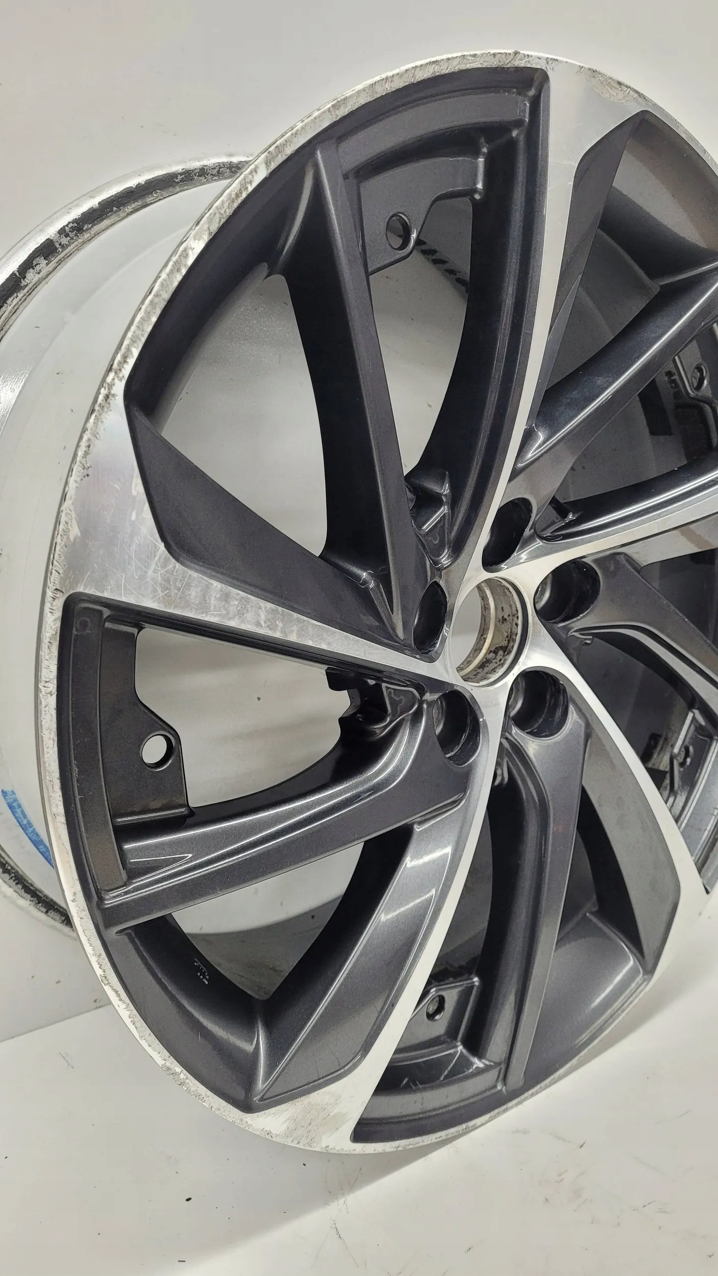 Lexus RX 450H FELGA ALUMINIOWA 20 Model RX 450H