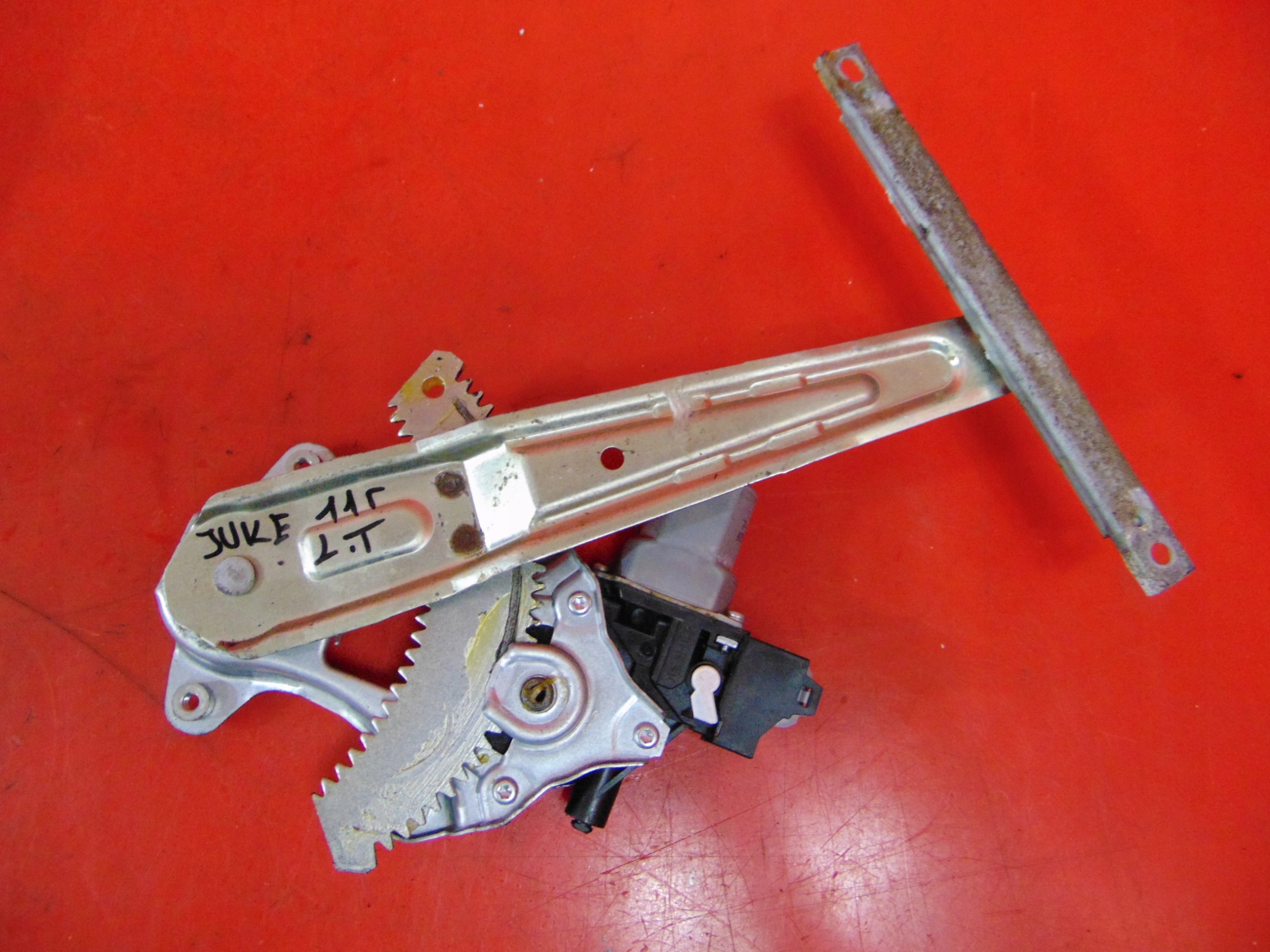 NISSAN JUKE and F15 window regulator left rear part EU
