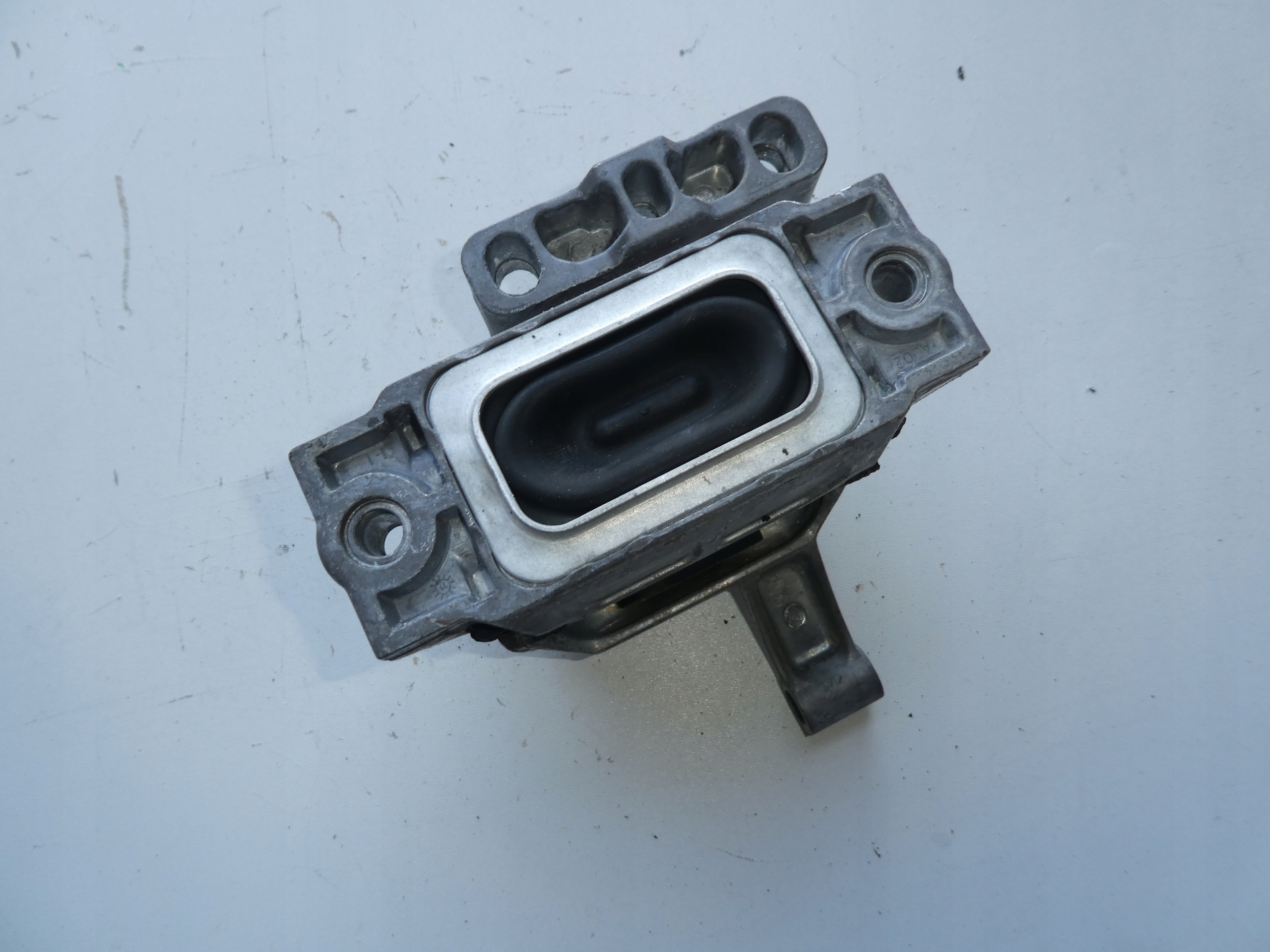 engine mount VW TIGUAN 5N0199262F