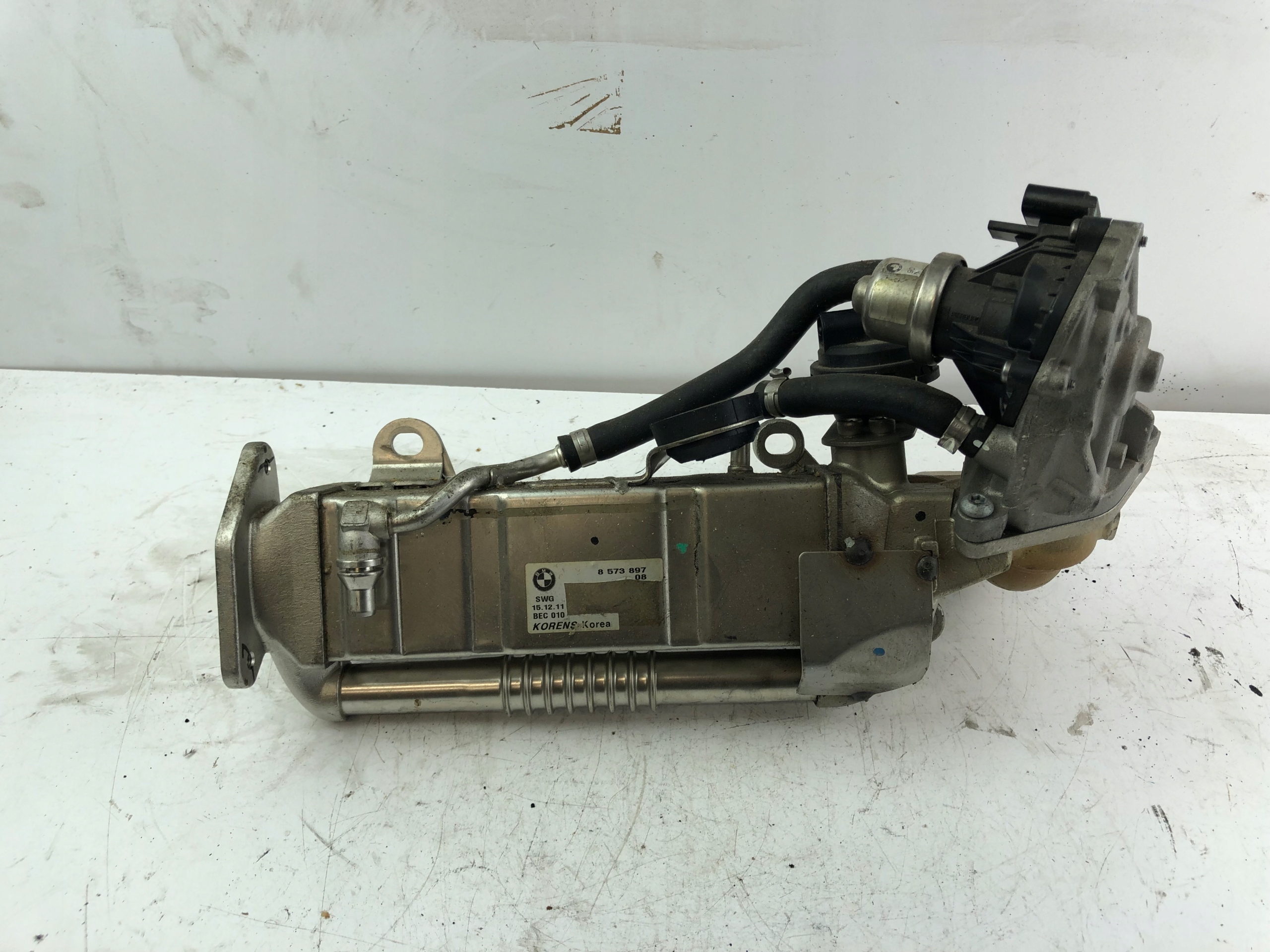 TOYOTA RAV4 BMW ОХЛАДИТЕЛЬ КЛАПАН EGR 8573897